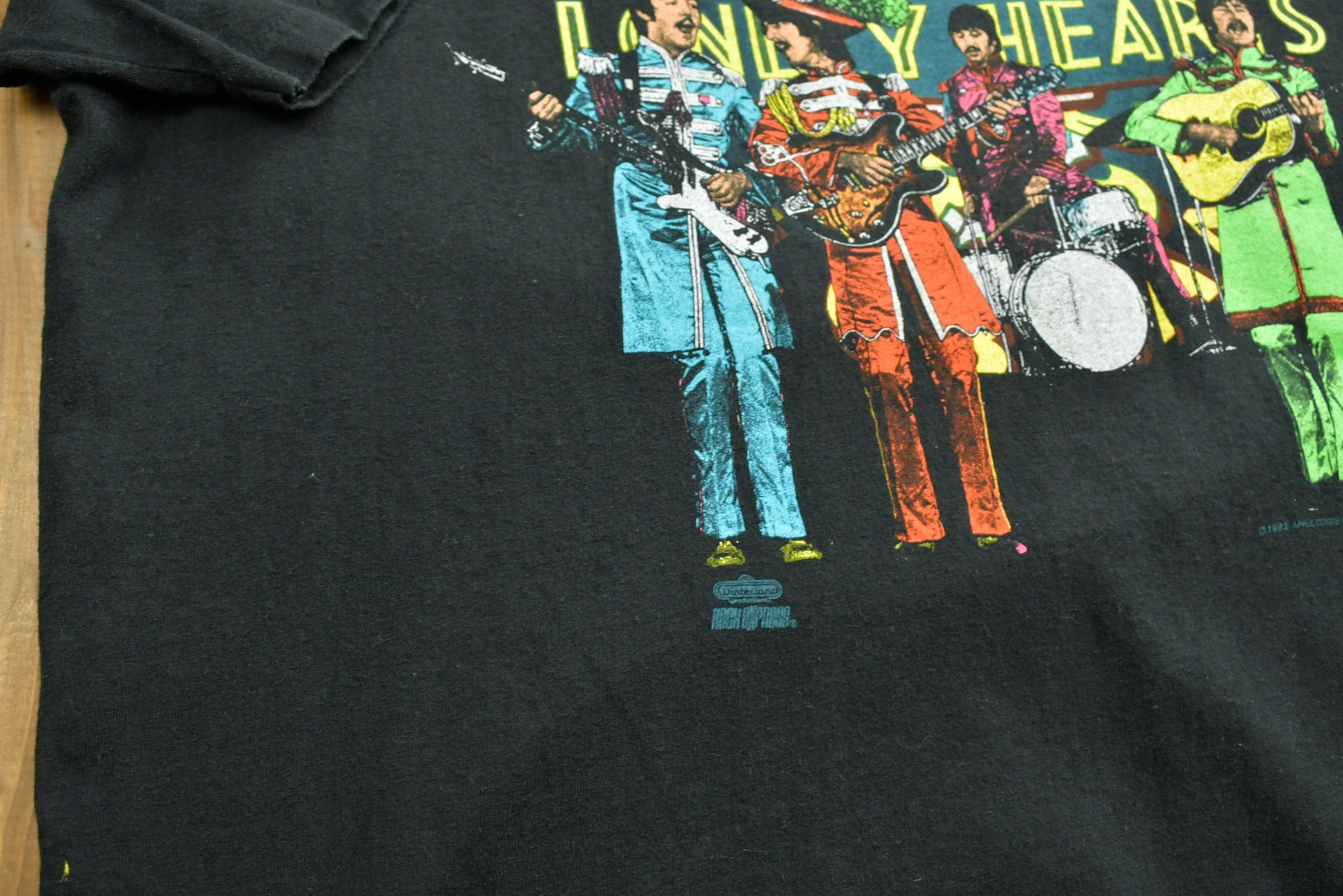 1992 The Beatles Sergeant Pepper Anniversary Tour T-shirt Men's Large - Image 6