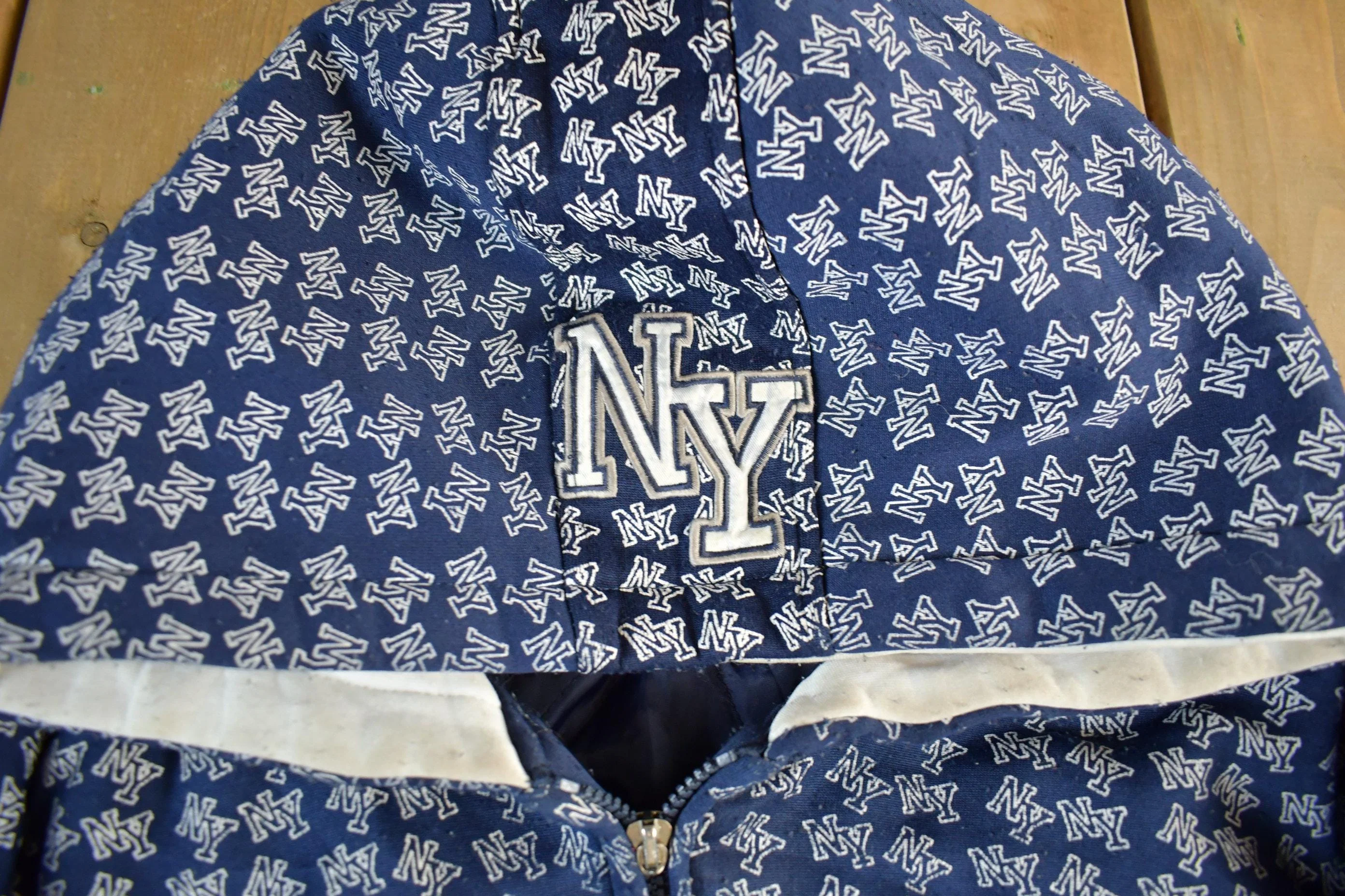 2000s Repe New York All Over Print Hooded Jacket - Image 4