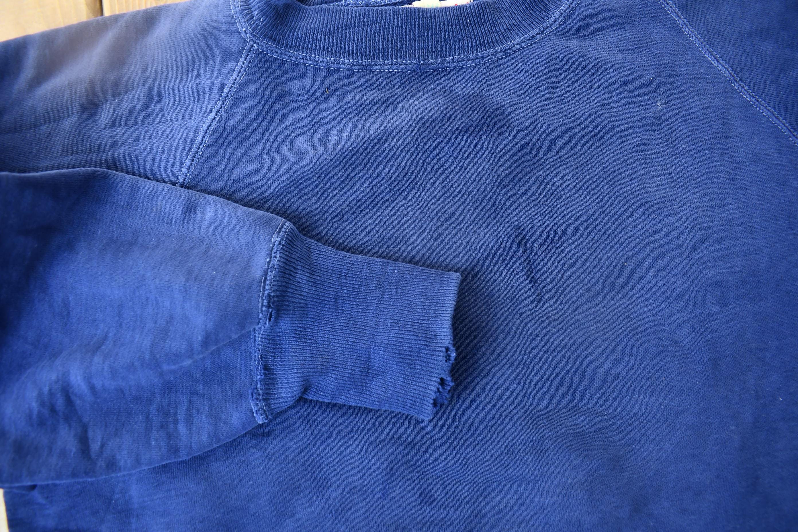 Vintage 1940s Akom Pep-Shirt Blank Navy Blue Crewneck Sweatshirt - Image 3