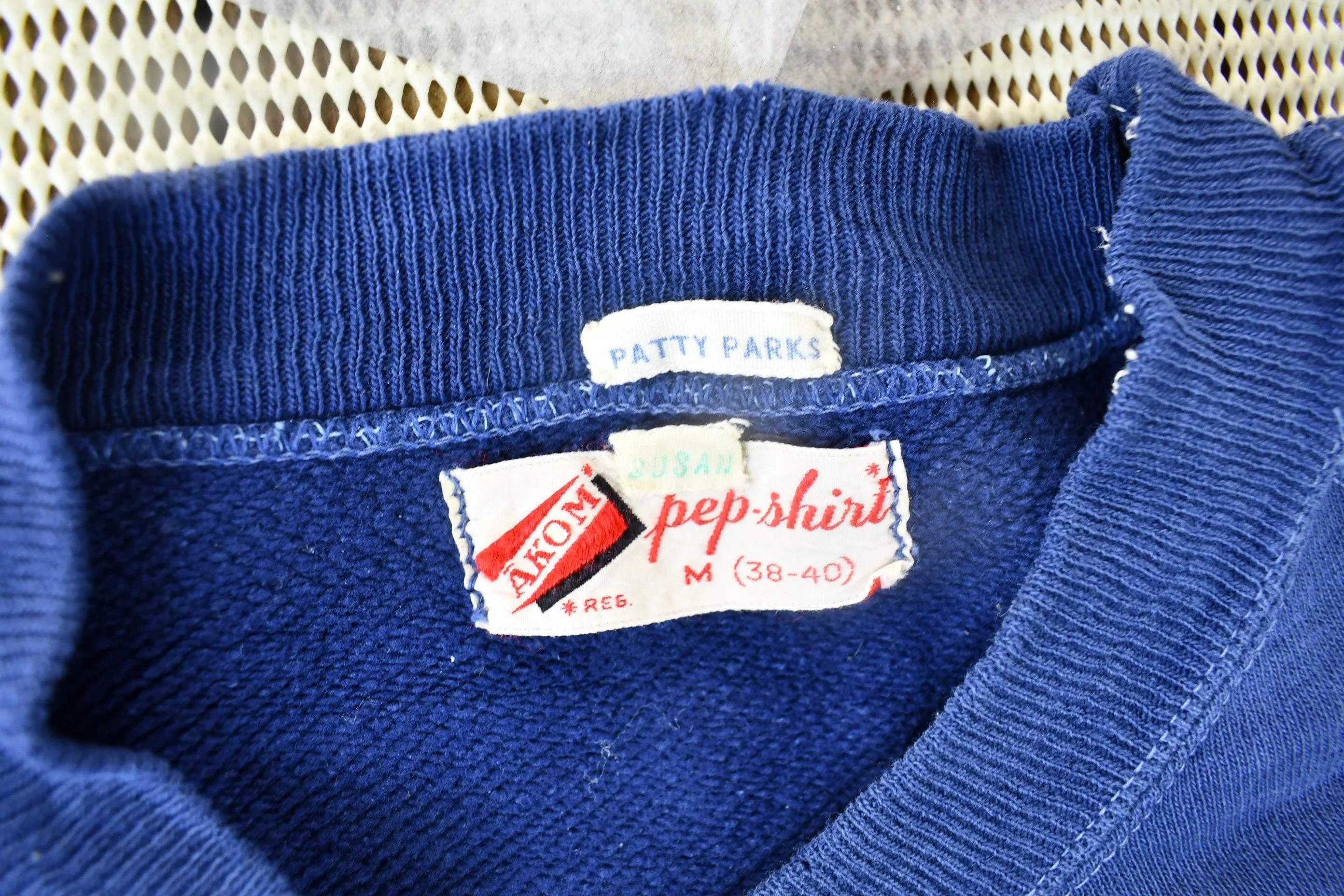 Vintage 1940s Akom Pep-Shirt Blank Navy Blue Crewneck Sweatshirt - Image 5