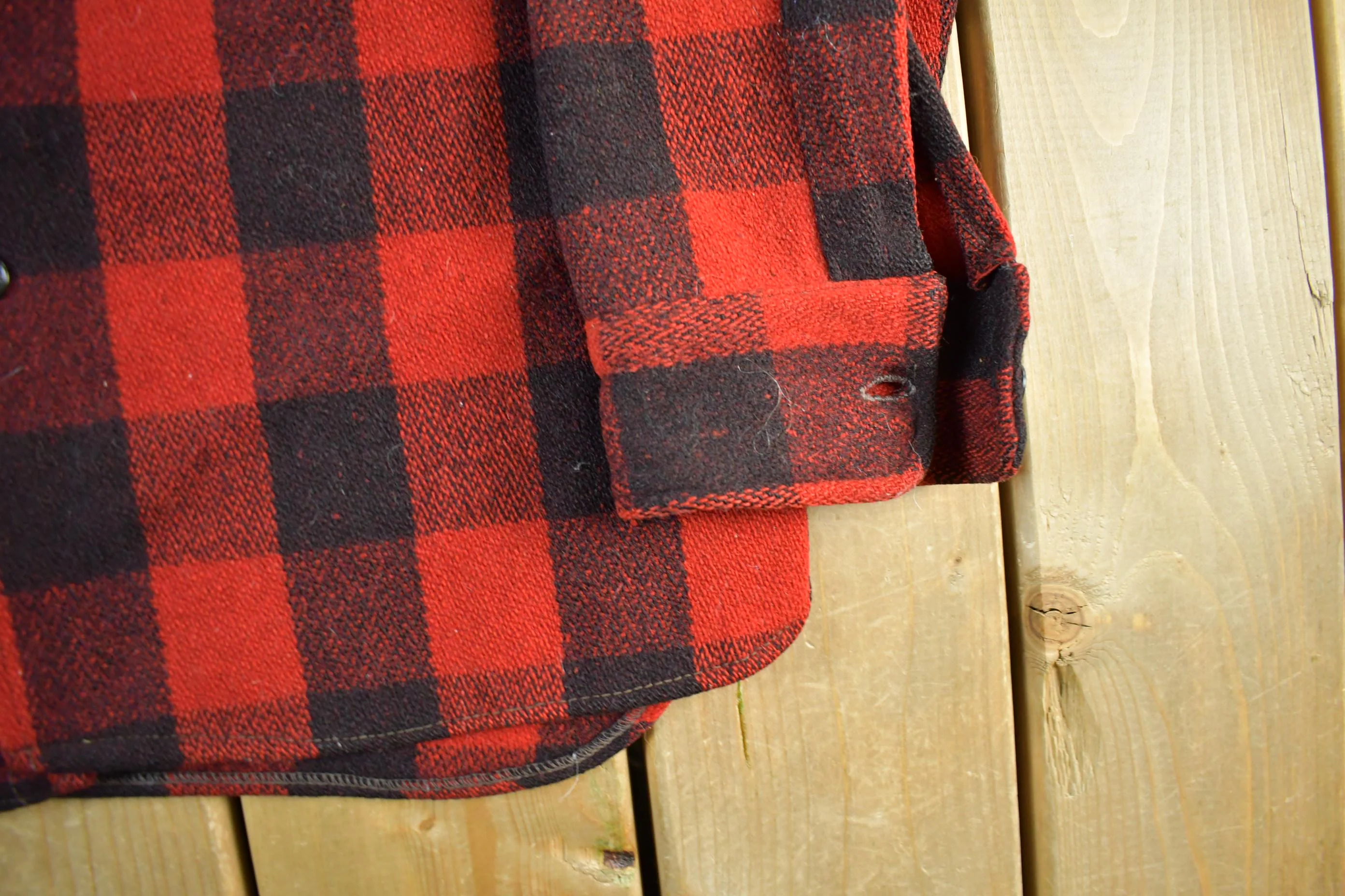 Vintage 1940s Pilgrim Wool Buffalo Plaid Button Up Shirt Men's Large - Image 3