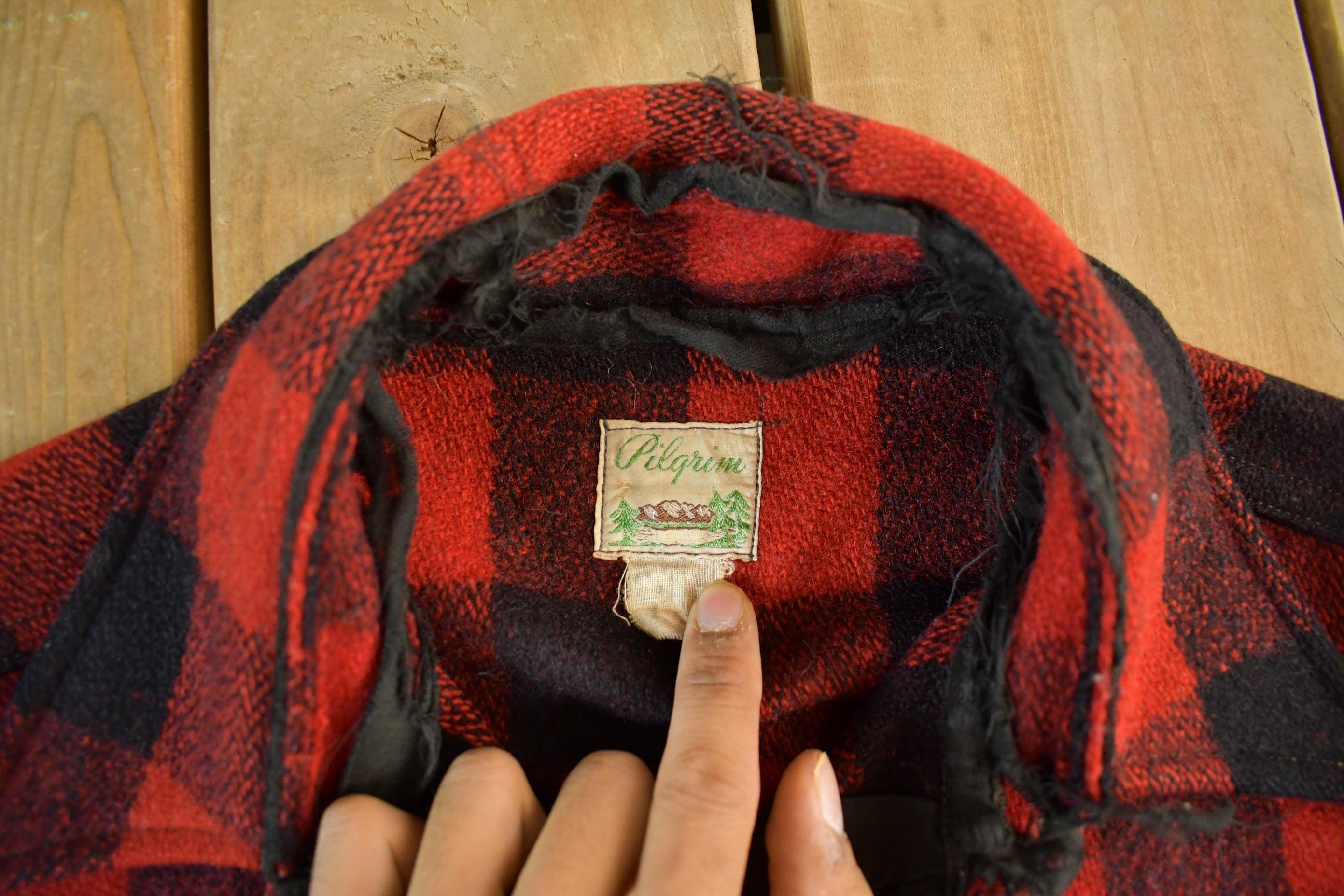 Vintage 1940s Pilgrim Wool Buffalo Plaid Button Up Shirt Men's Large - Image 4