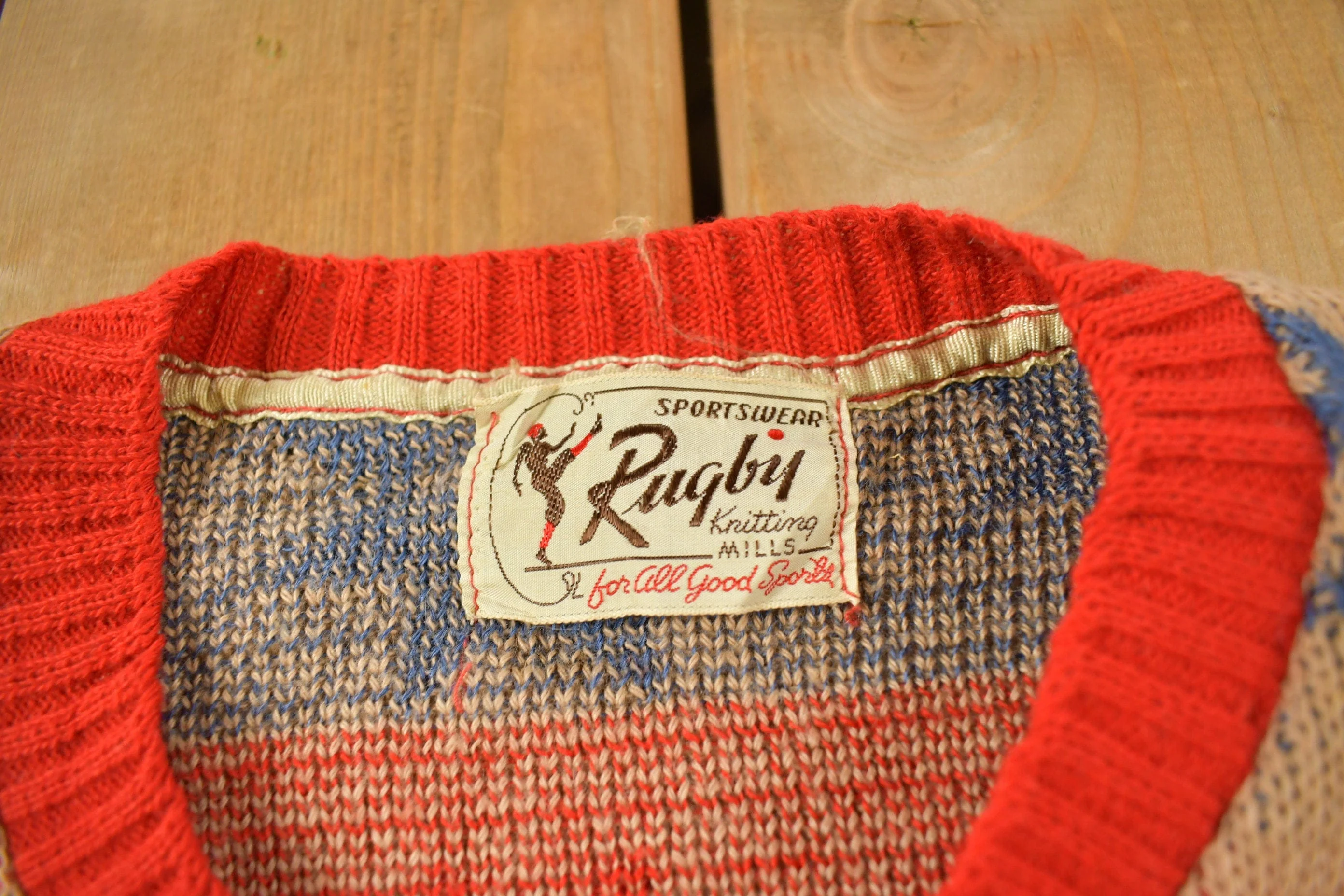 Vintage 1940s Rugby Sportswear Knitting Mills Knit V Neck Sweater Men's Medium - Image 5