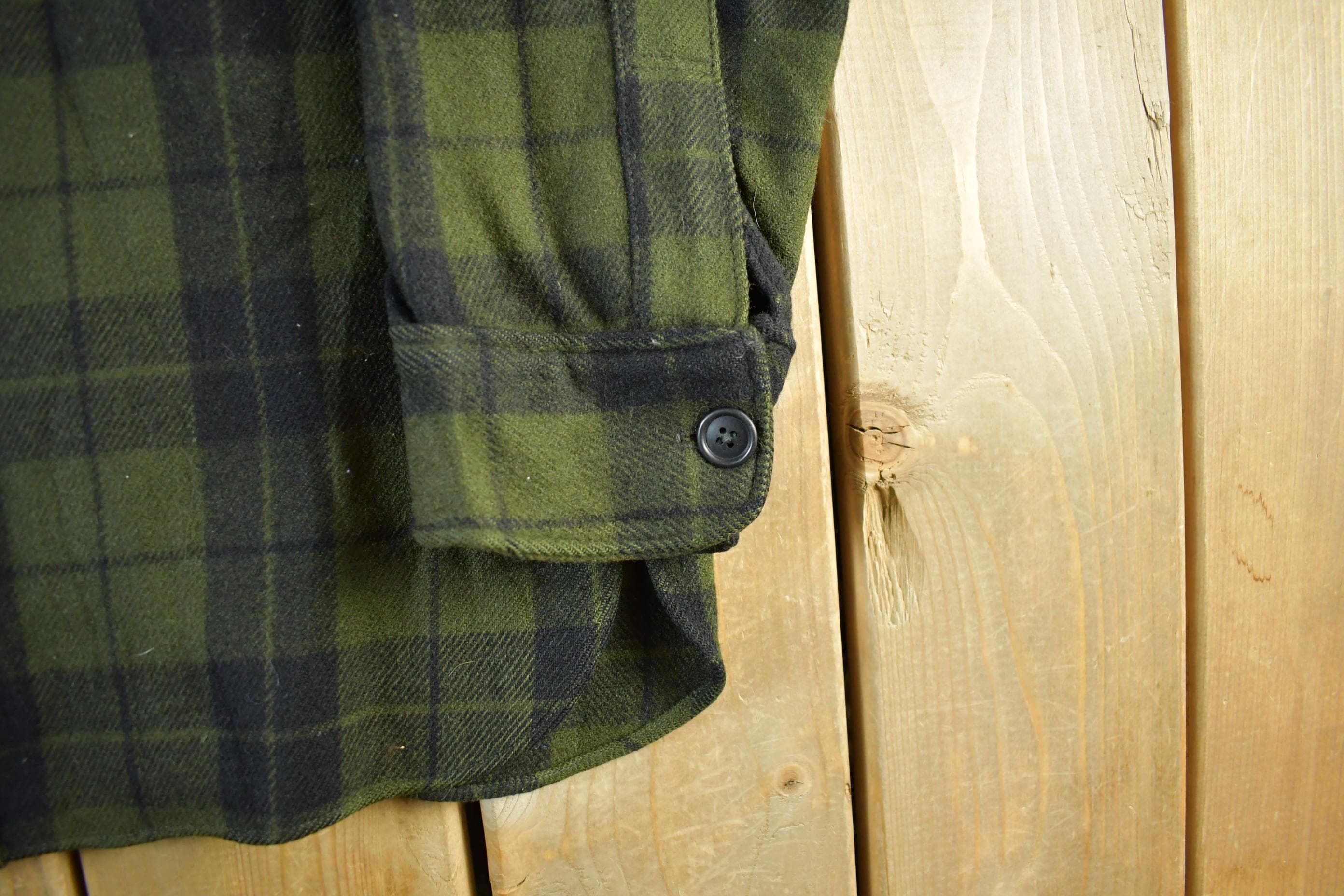 Vintage 1940s Woolrich Wool Plaid Flannel Button Up Shirt Men's Medium - Image 3