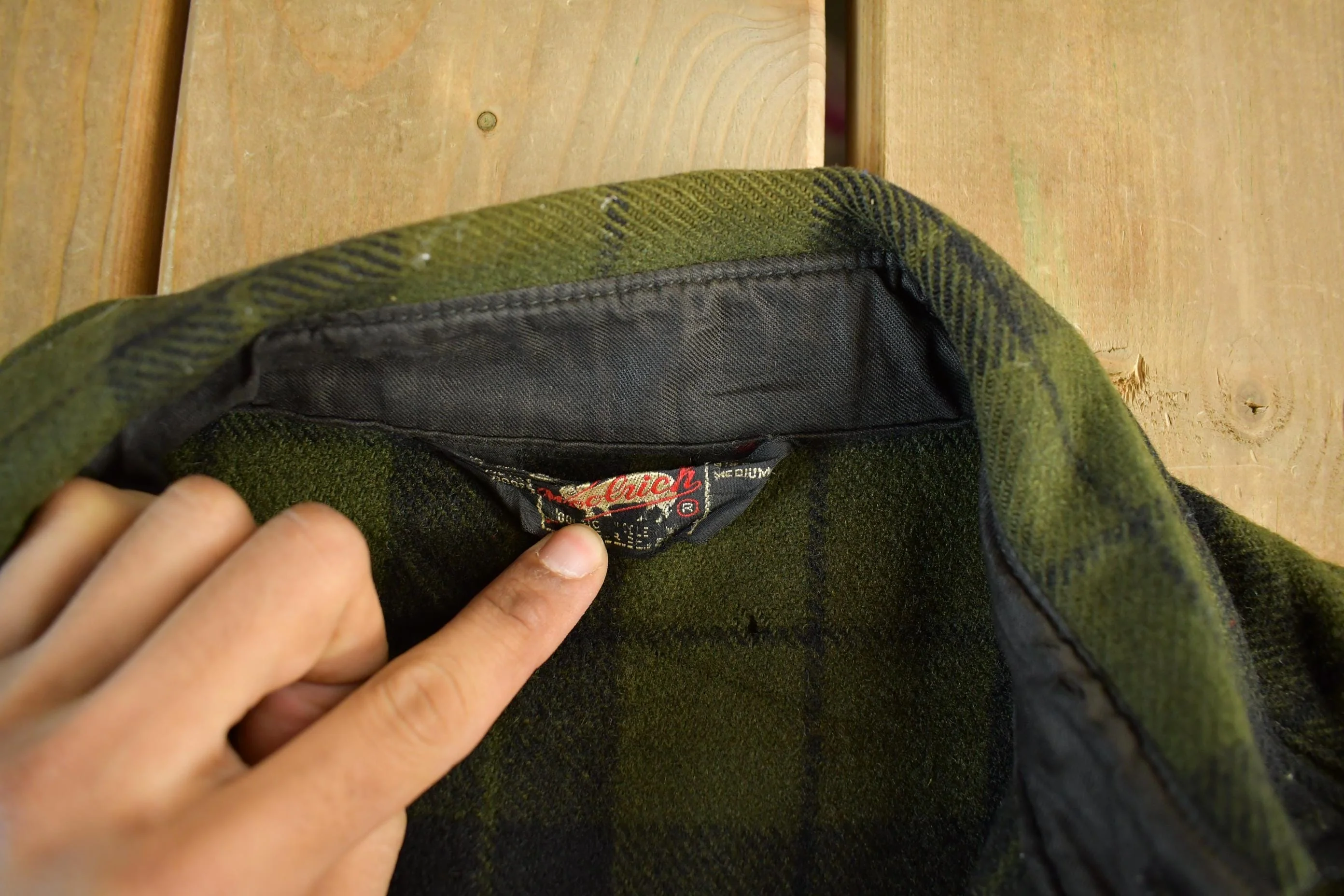 Vintage 1940s Woolrich Wool Plaid Flannel Button Up Shirt Men's Medium - Image 4