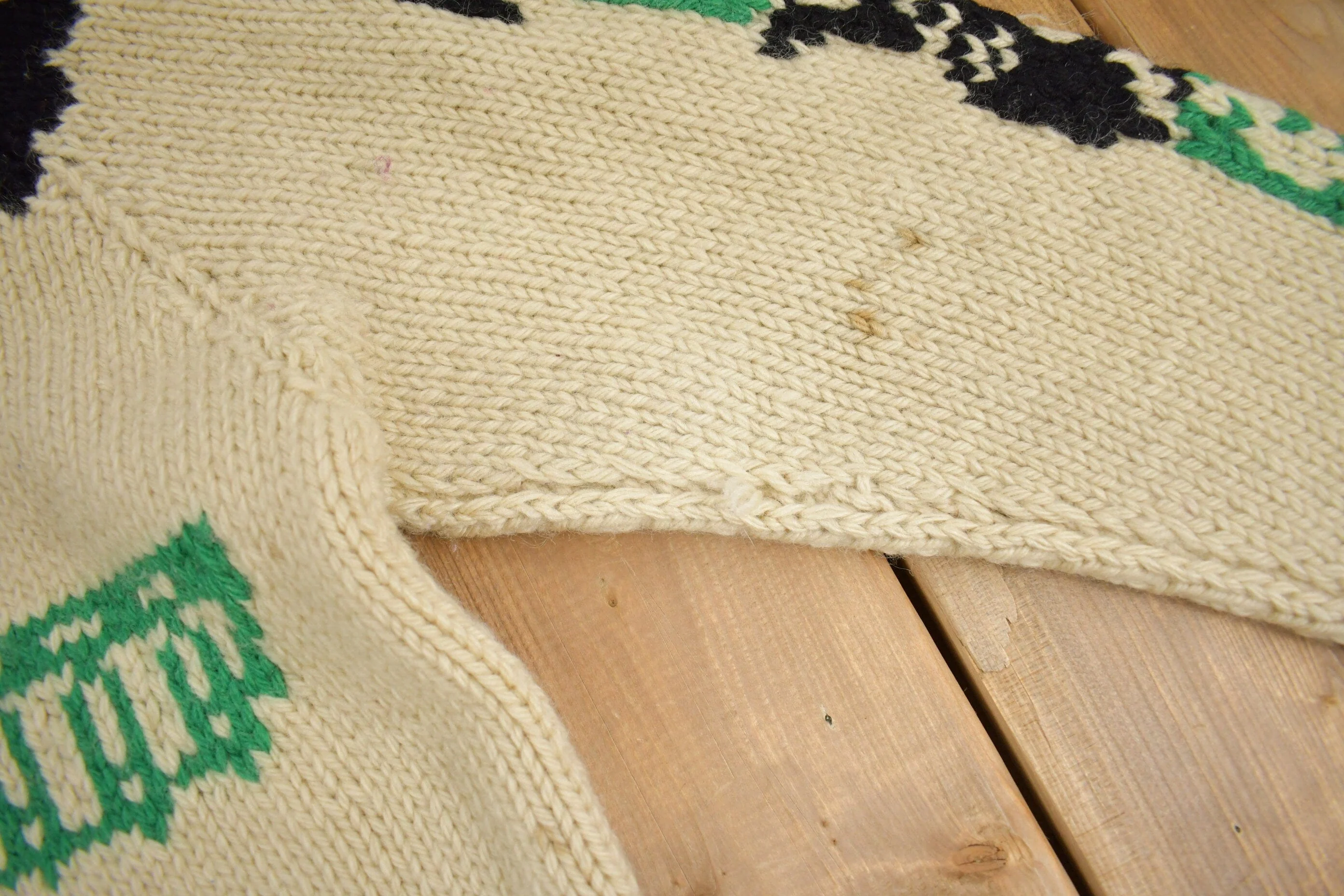 Vintage 1950s Hand-Knit Totem Pole Cowichan Sweater Men's Medium - Image 6