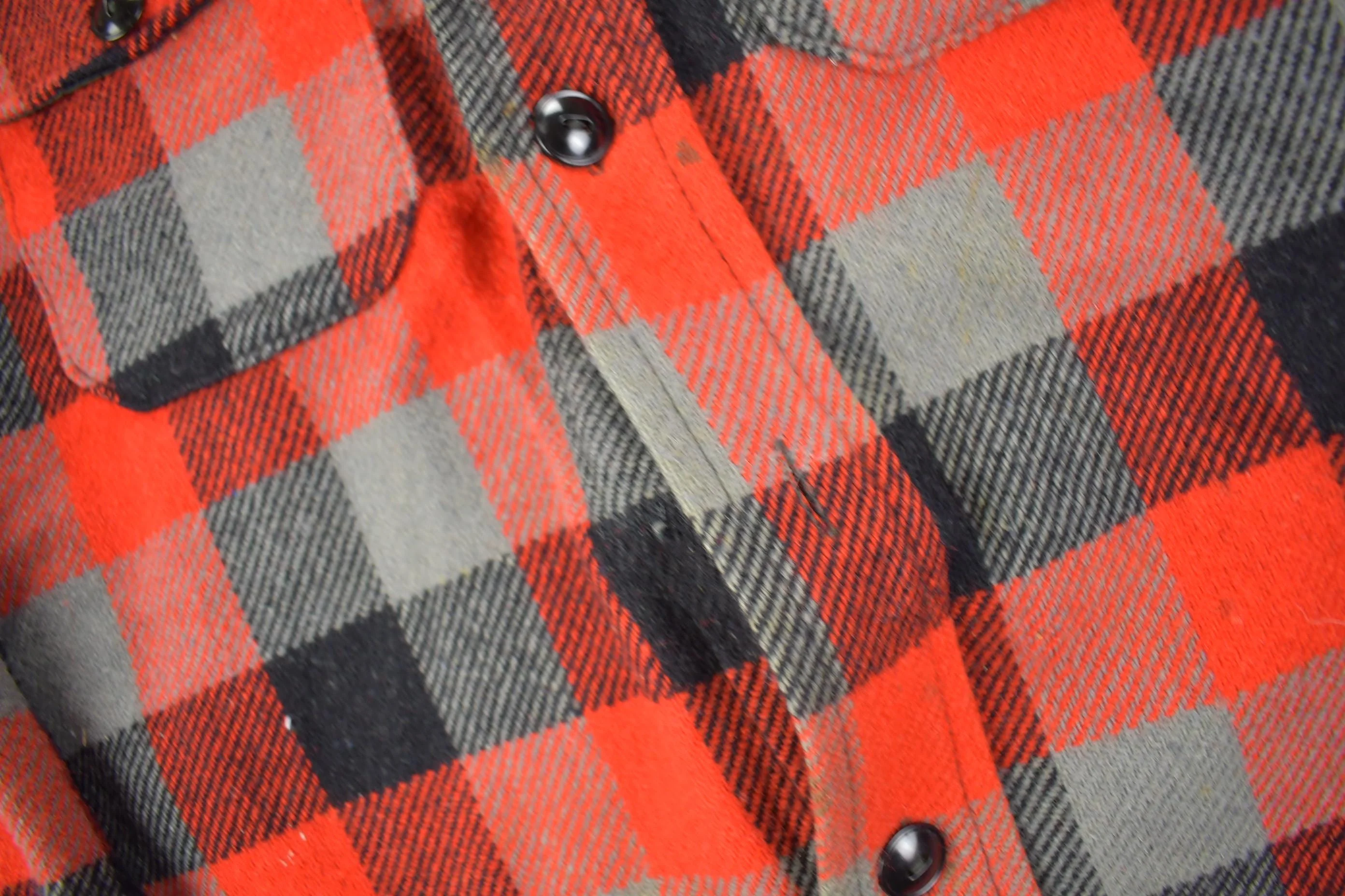 Vintage 1950s Melton Outer-Wear Buffalo Plaid Wool Hunting Jacket Men's Medium - Image 3