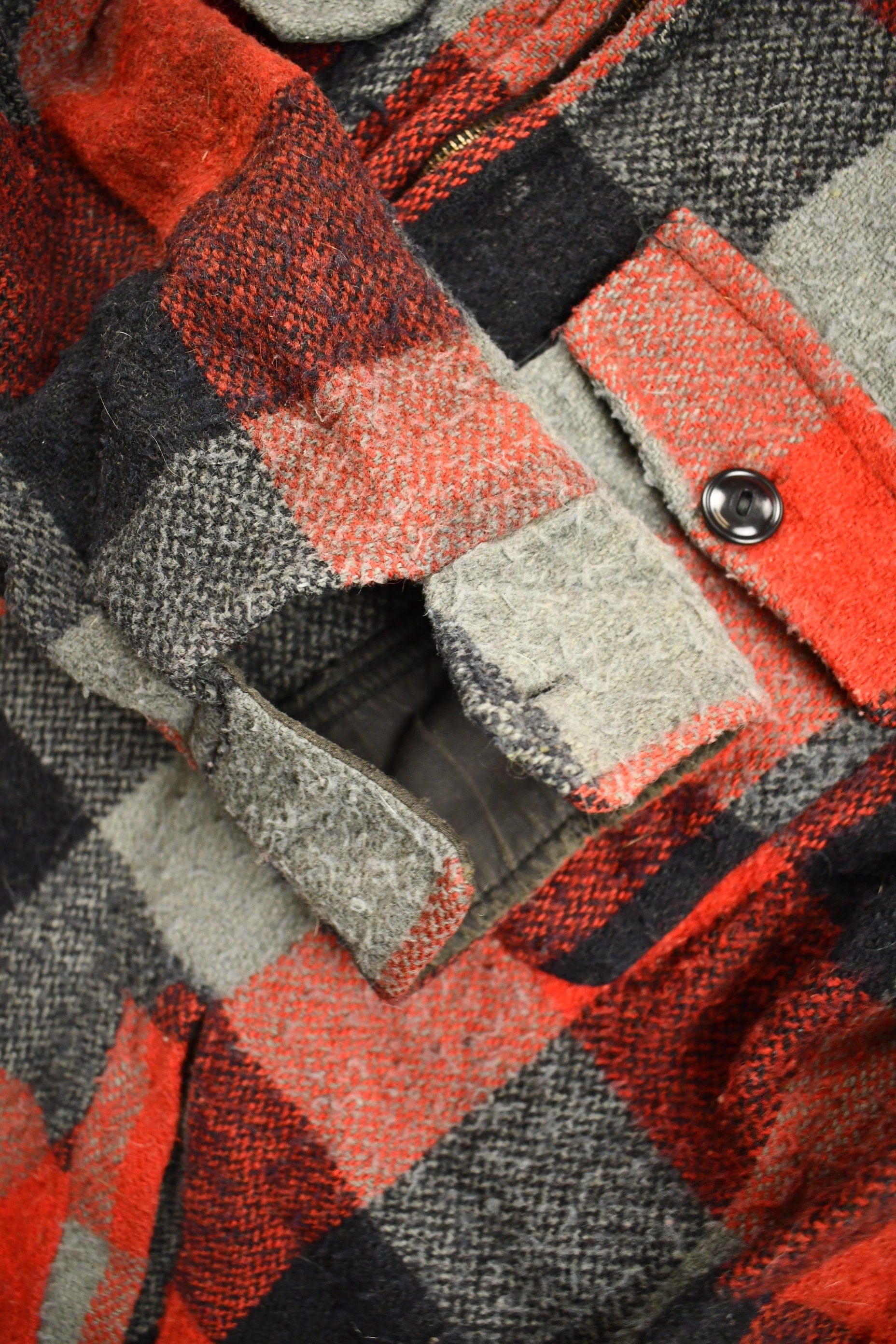 Vintage 1950s Melton Outer-Wear Buffalo Plaid Wool Hunting Jacket Men's Medium - Image 5