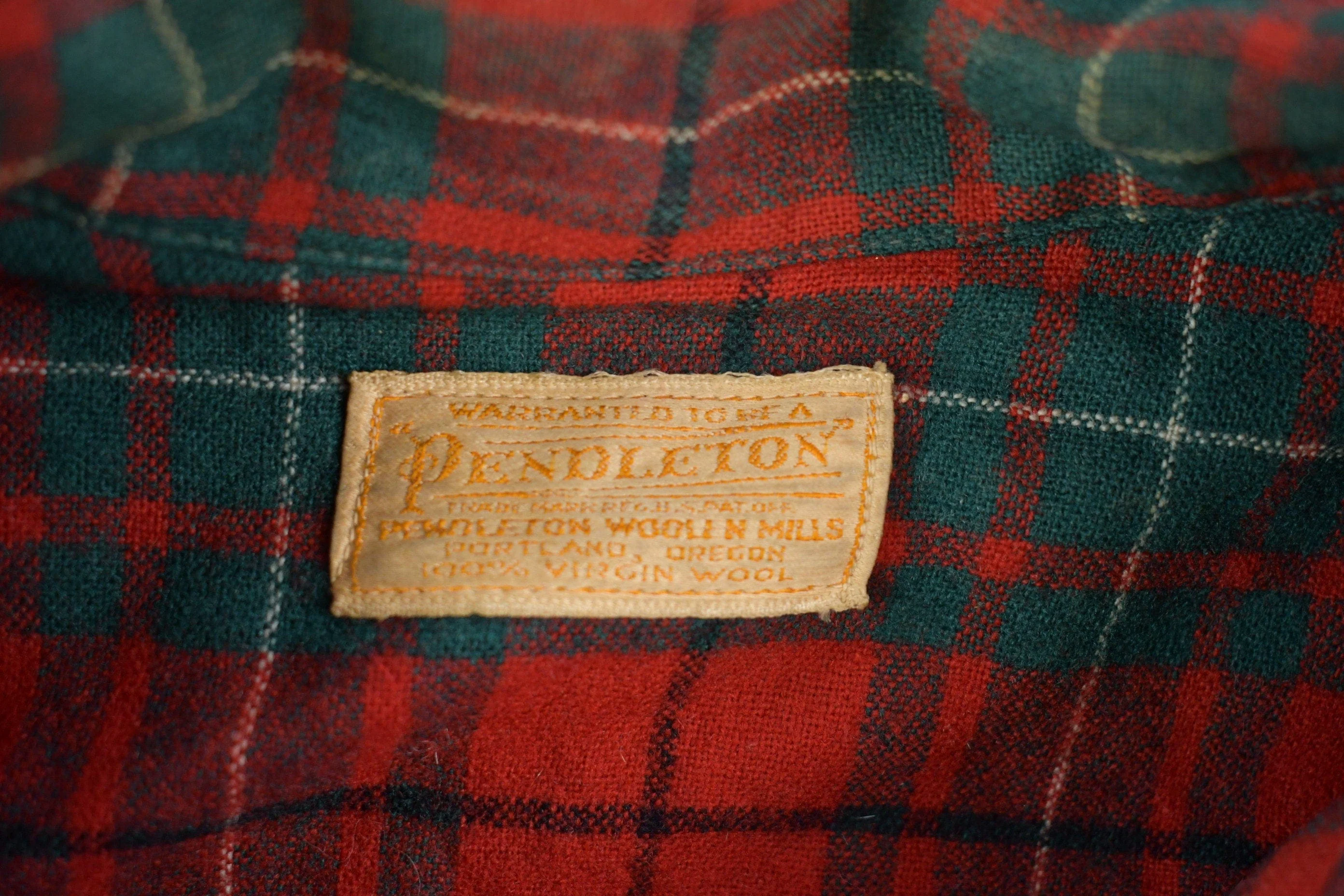 Vintage 1950s Pendleton Plaid Button Up Shirt Men's Small - Image 4