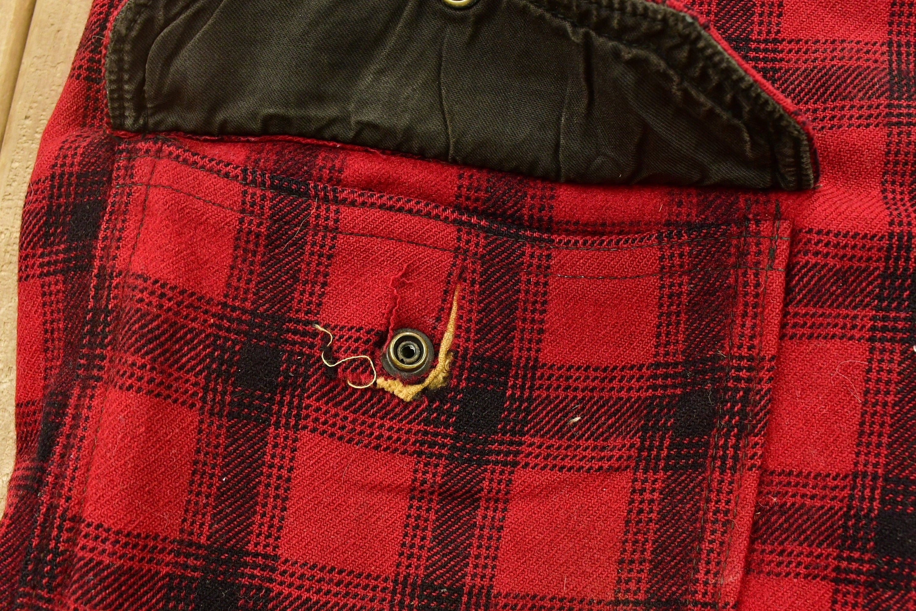 Vintage 1950s Woolrich Buffalo Plaid Wool Hunting Jacket - Image 6