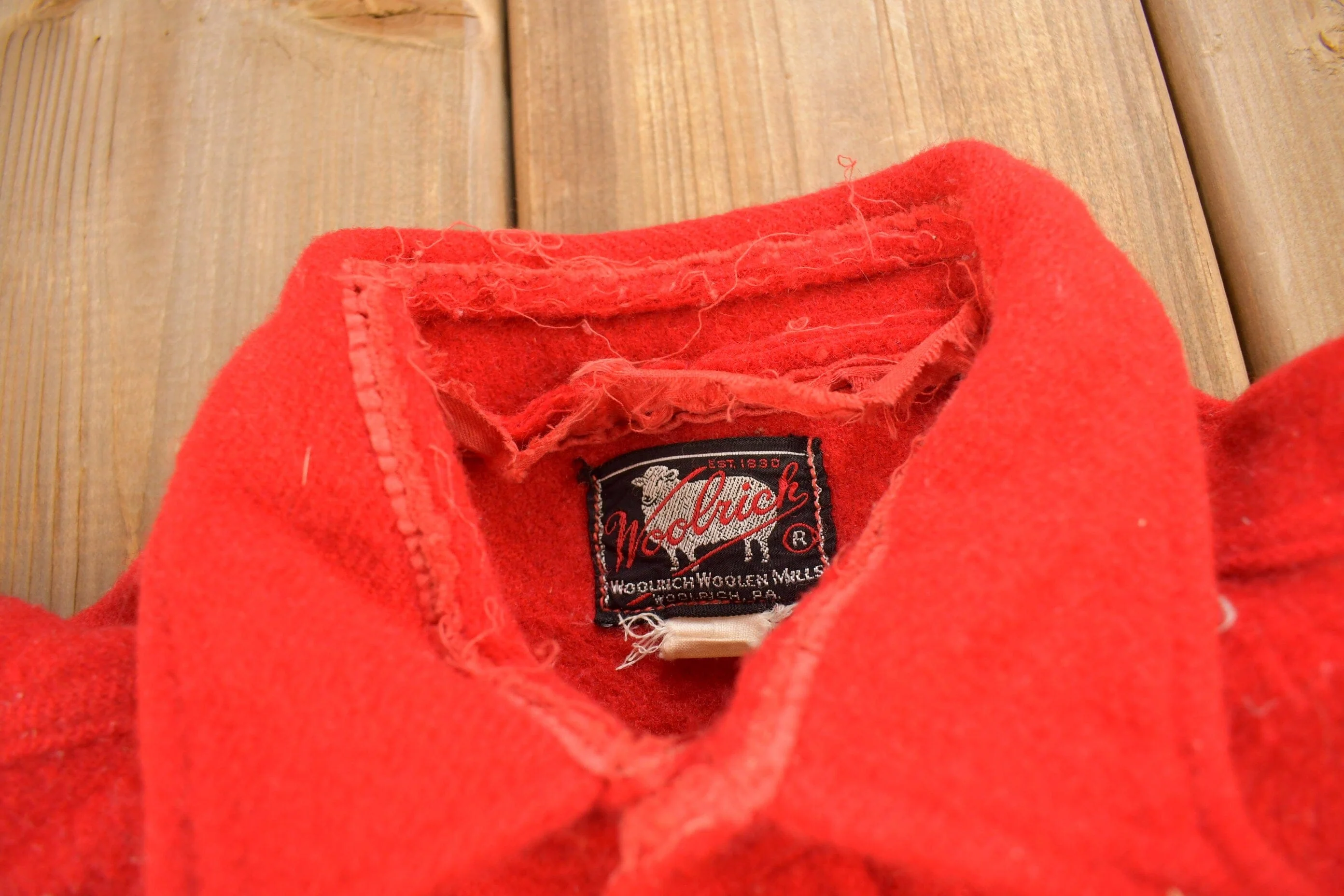 Vintage 1950s Woolrich Red Wool Button Up Shirt Men's Large - Image 5