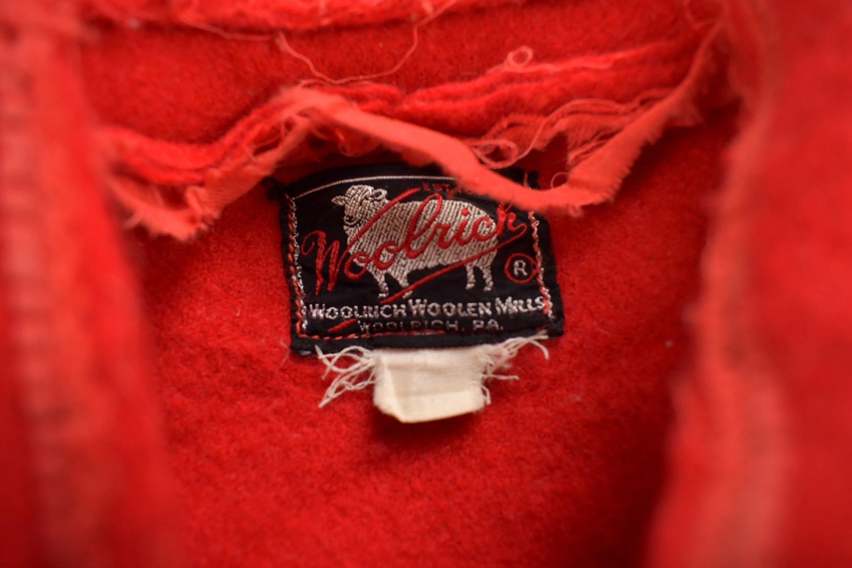 Vintage 1950s Woolrich Red Wool Button Up Shirt Men's Large - Image 6