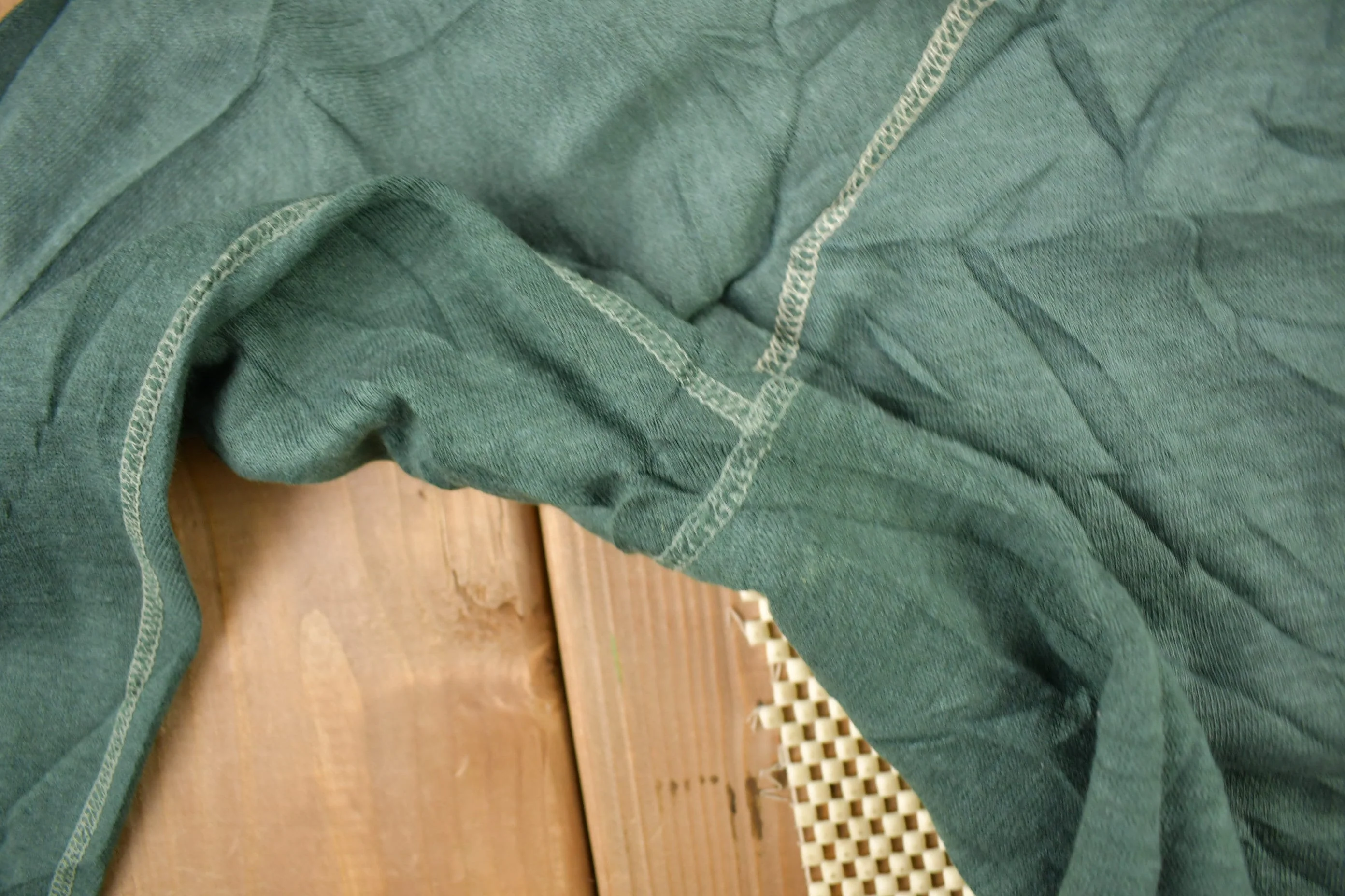 Vintage 1960s Blank Faded Forest Green Crewneck Sweatshirt Men's XS - Image 7