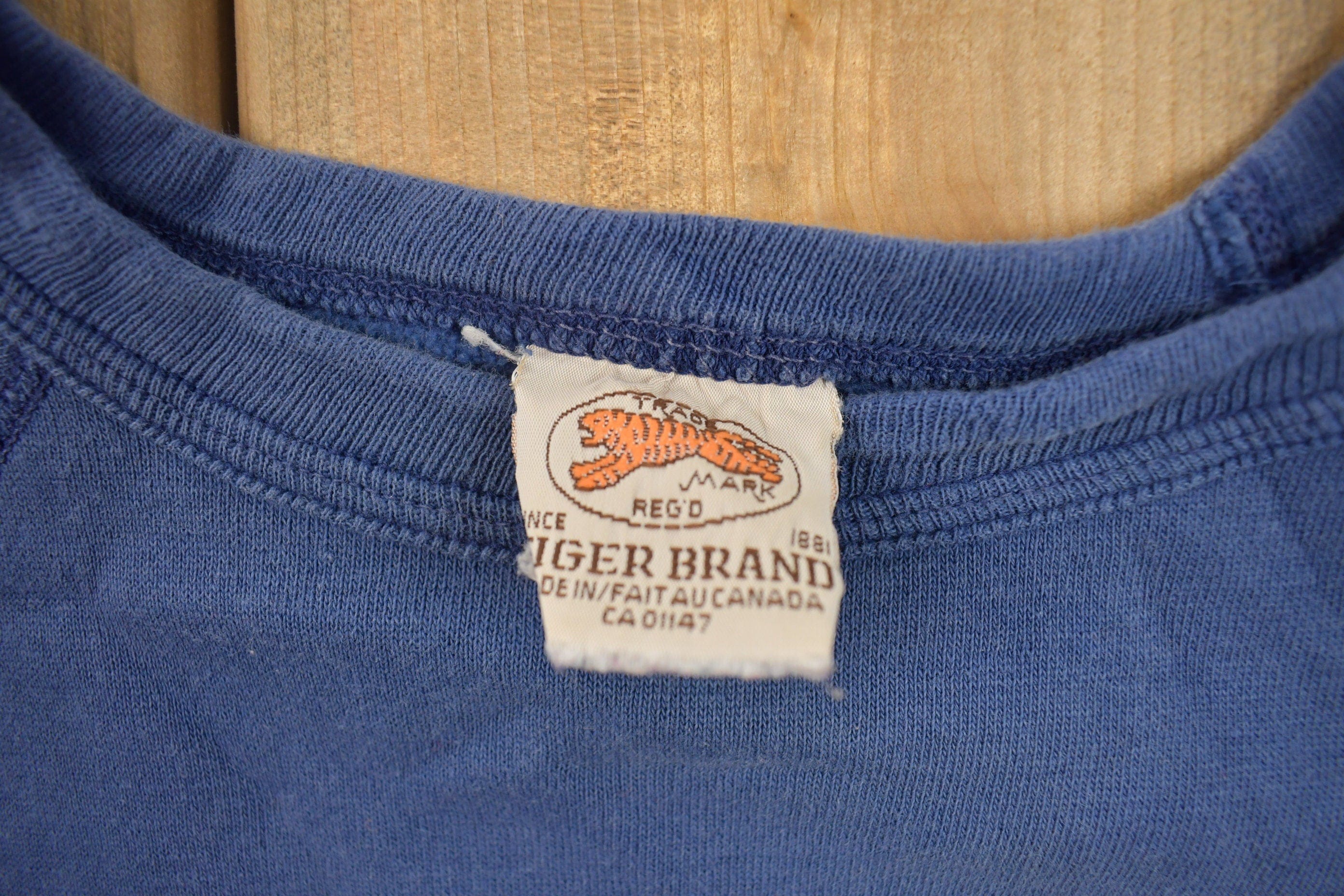 Vintage 1960s Huron College Collegiate Crewneck Made In Canada Sportswear Sweatshirt - Image 4