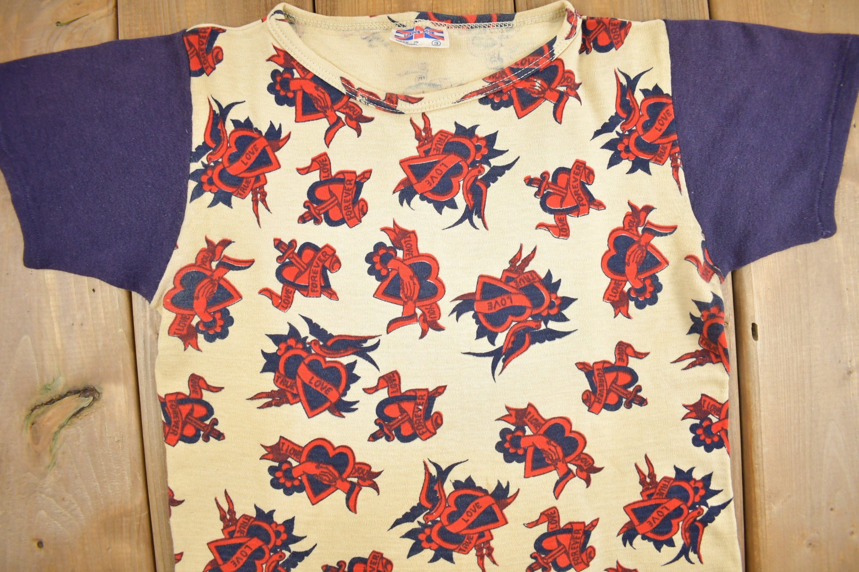 Vintage 1960s Love & Hearts Graphic T Shirt - Image 3