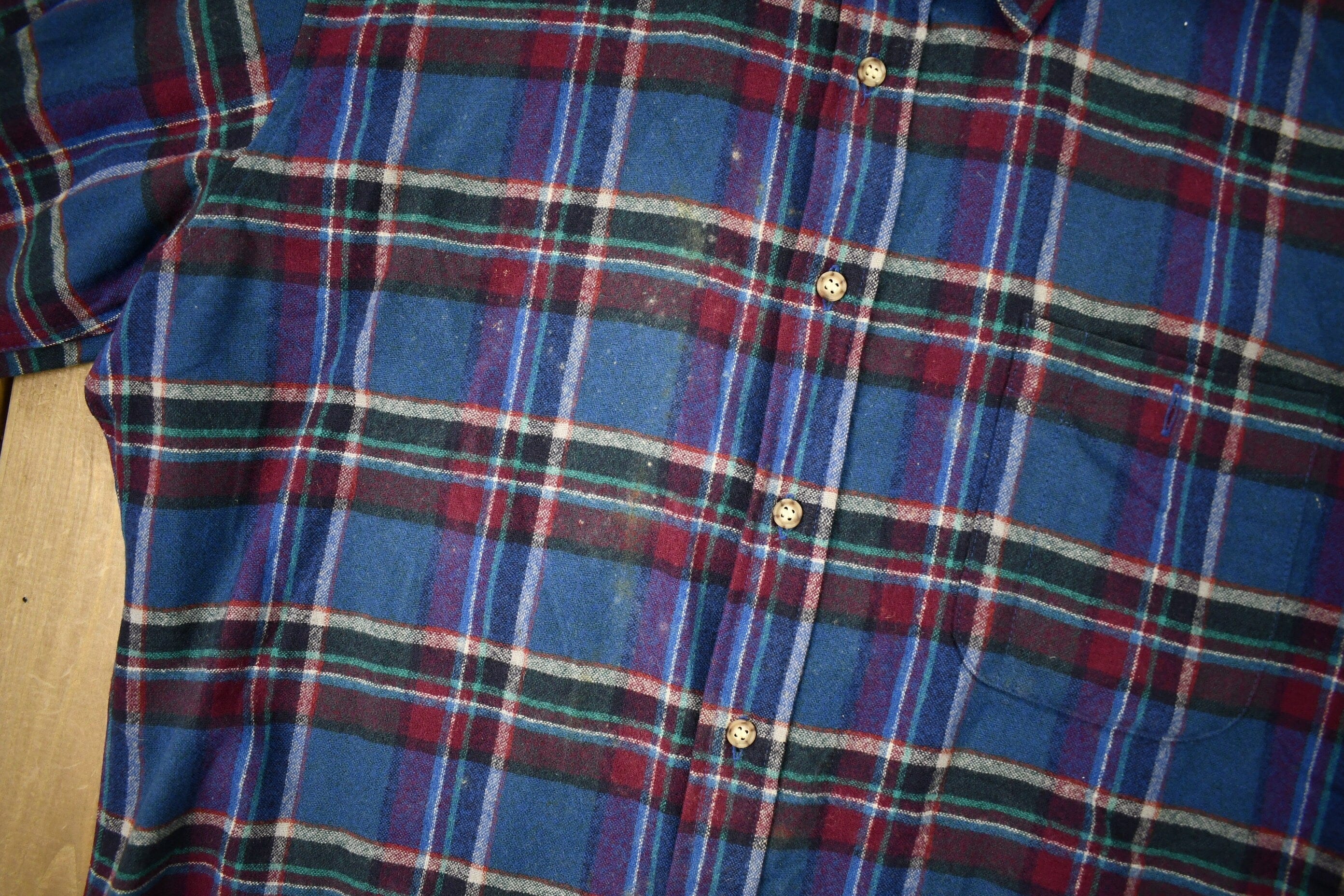 Vintage 1960s Pendleton Plaid Flannel Button Up Shirt Men's Large - Image 3
