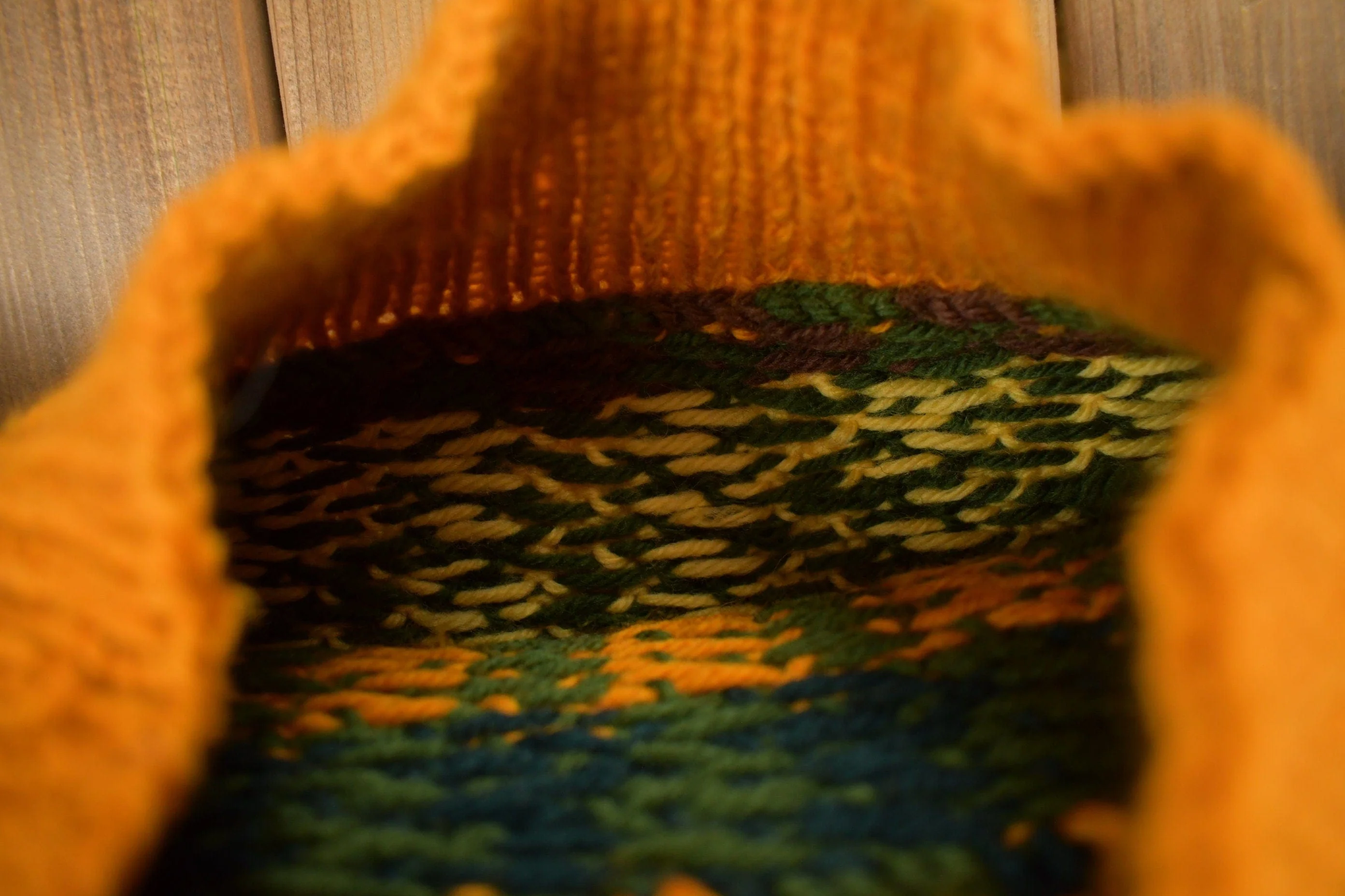 Vintage 1960s Southwestern Knit Turtleneck Sweater Men's Medium - Image 4
