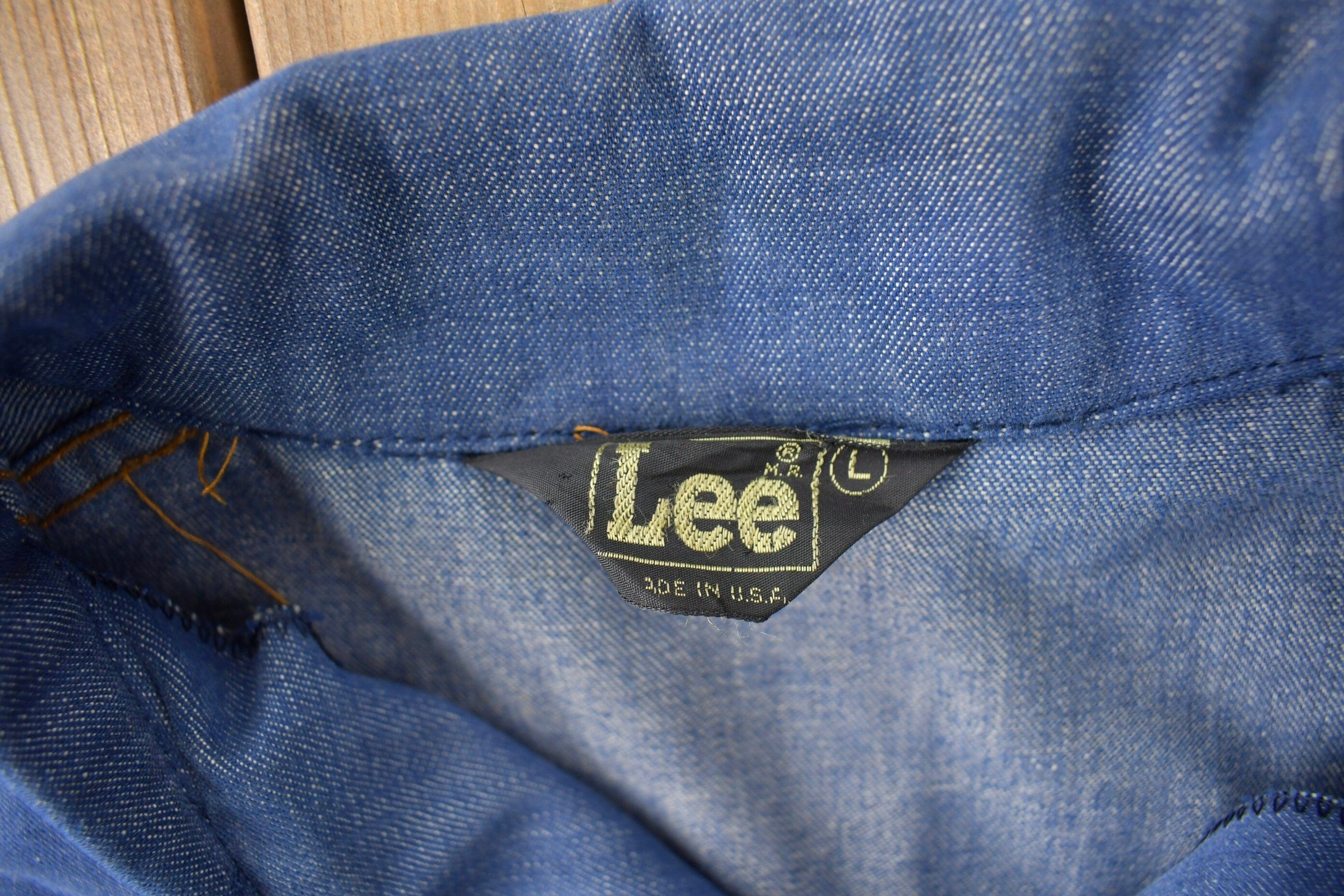 Vintage 1970s Lee Western Style Pearl Snap Button Up Denim Shirt Made in USA Men's L - Image 4