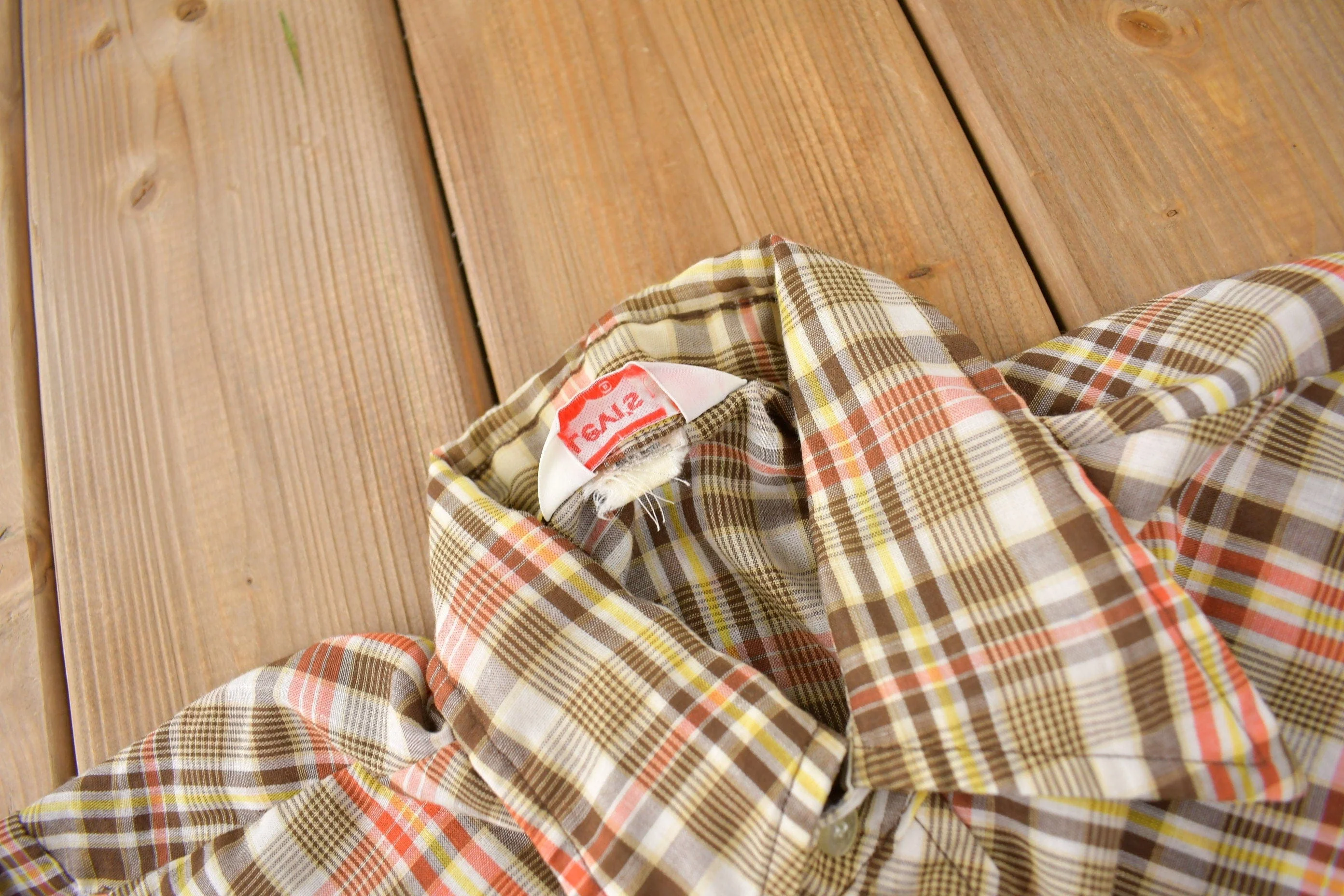 Vintage 1970s Levi's Pearl Snap Western Style Plaid Button Up Flannel Shirt Men's S - Image 6