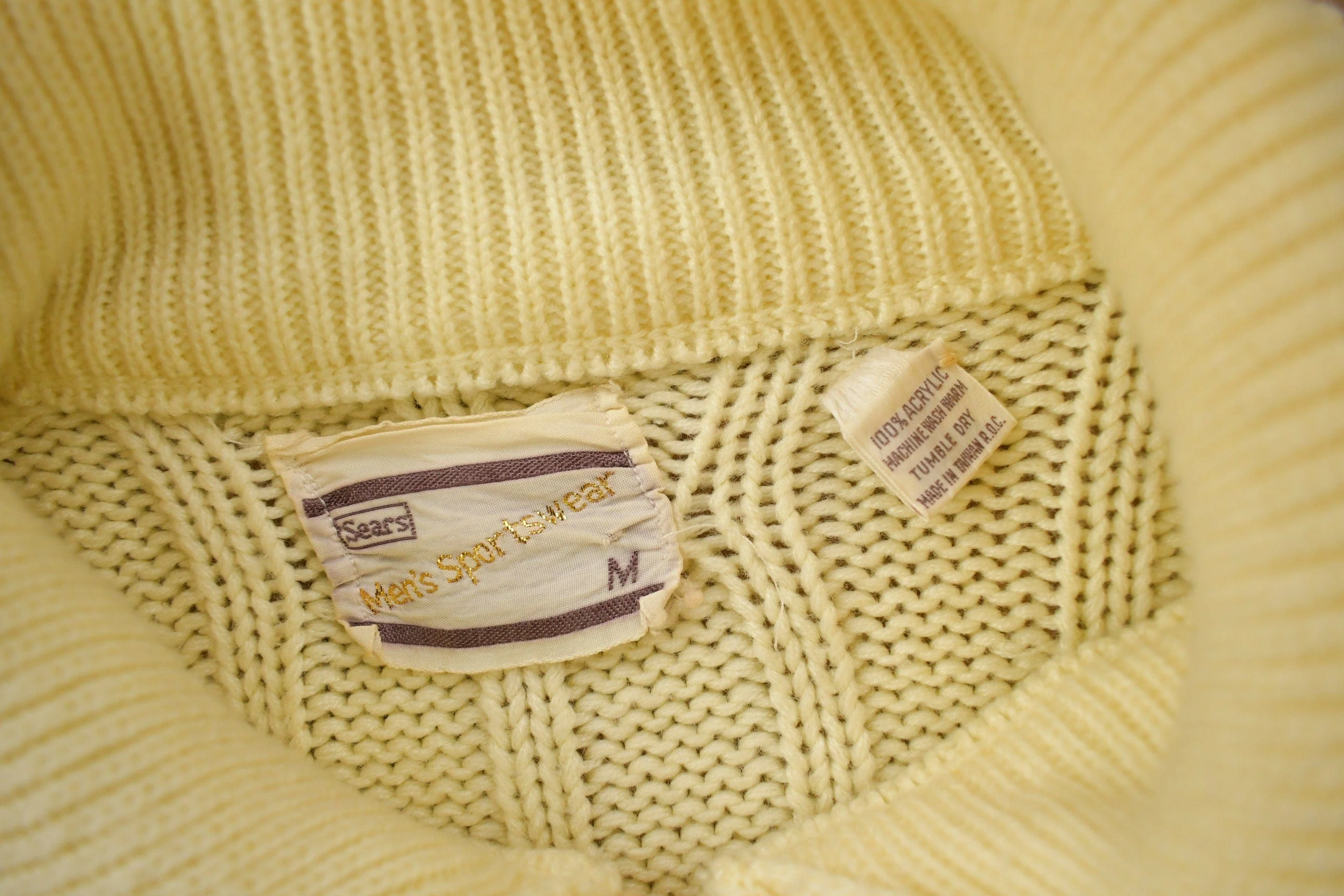 Vintage 1970s Sears Men's Sportswear 3D Cable Knit Cardigan Sweater Men's Medium - Image 7