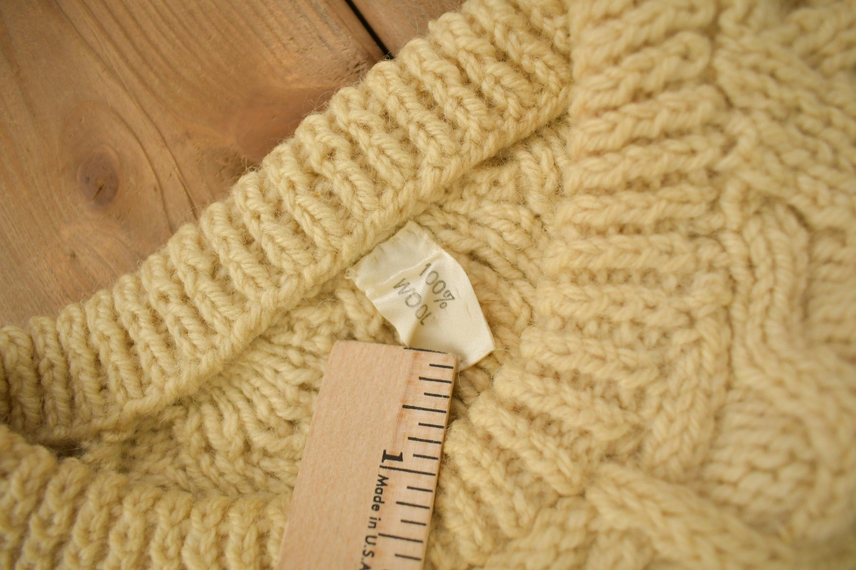 Vintage 1980s 100% Wool Cable Knit Crewneck Sweater - Image 5