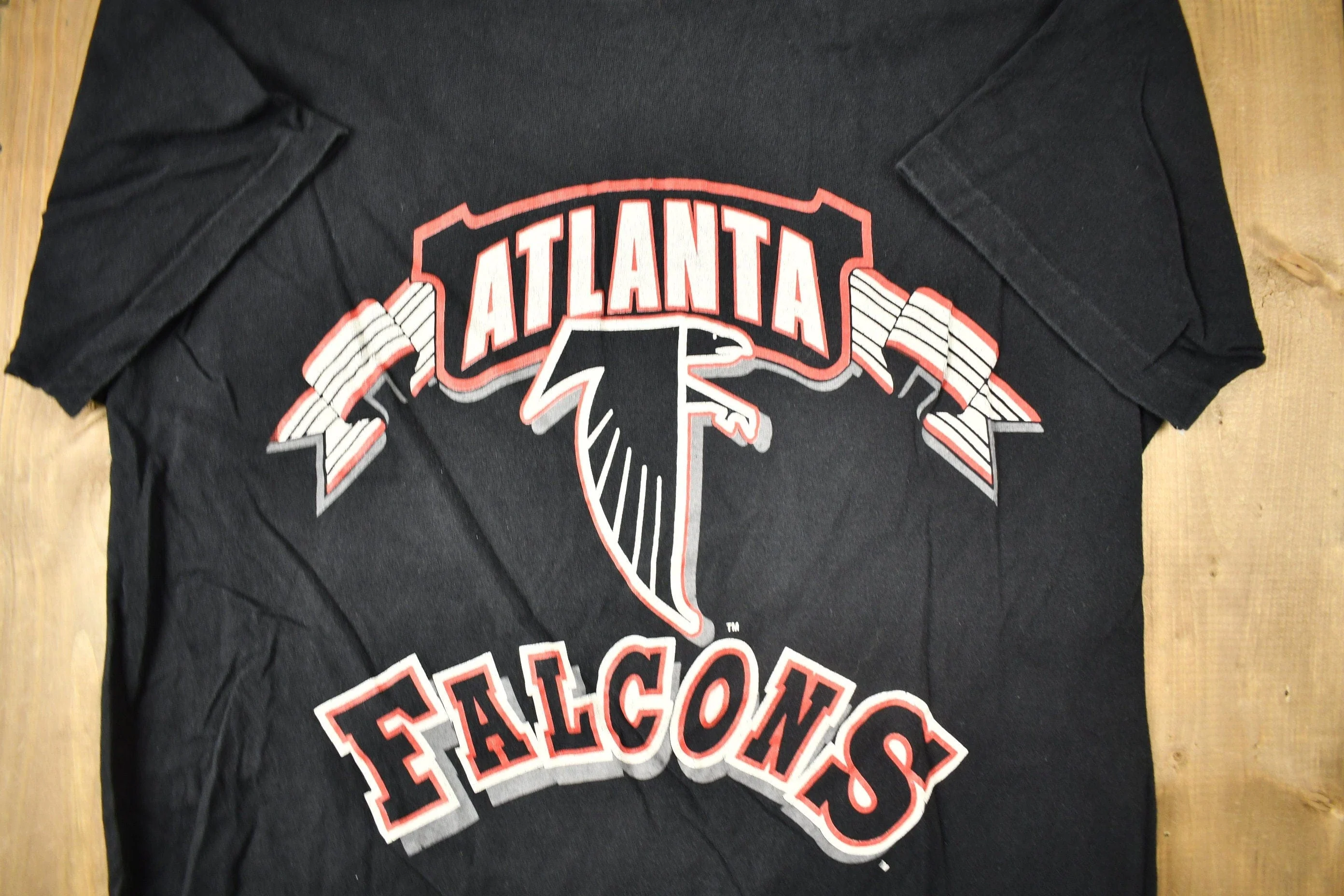 Vintage 1980s Atlanta Falcons NFL T-shirt Men's Medium - Image 3