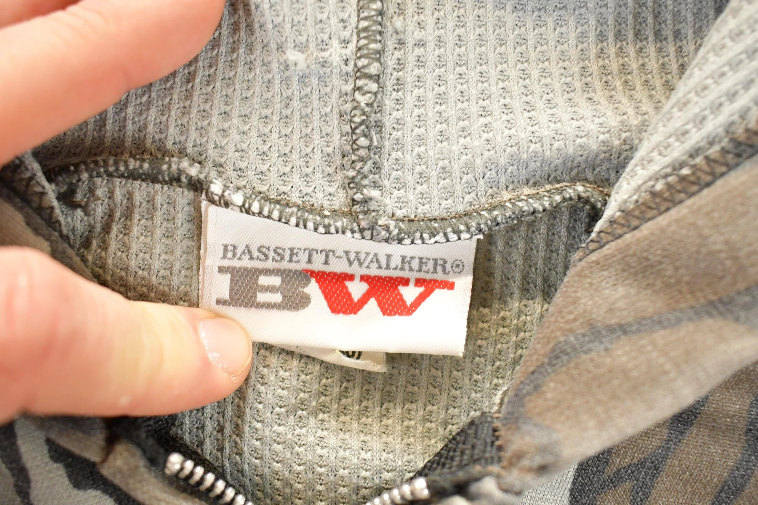 Vintage 1980s Bassett Walker Camo Hoodie Sweatshirt Men's M - Image 3