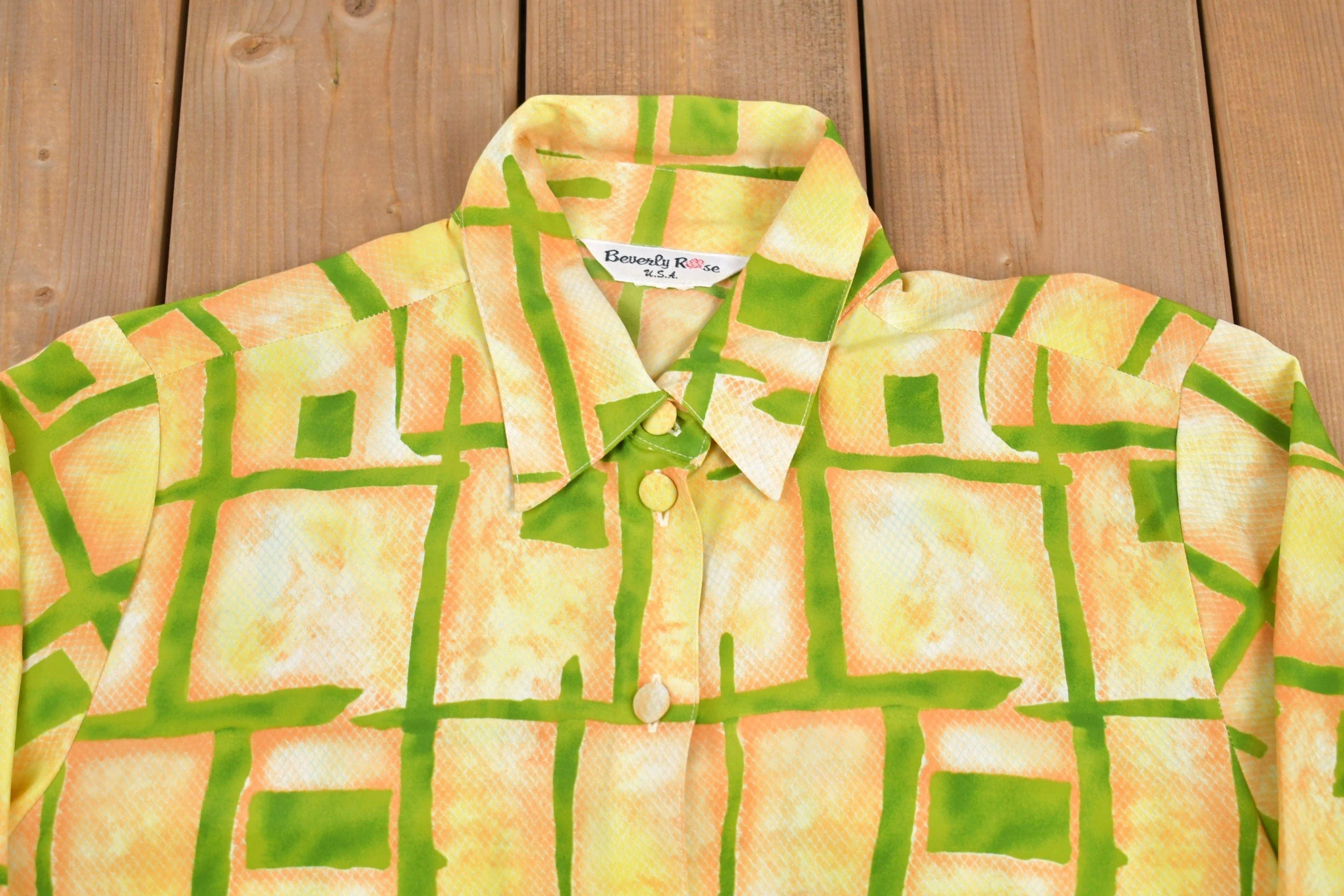 Vintage 1980s Beverly Rose Polyester Button Up Shirt Men's XL - Image 3
