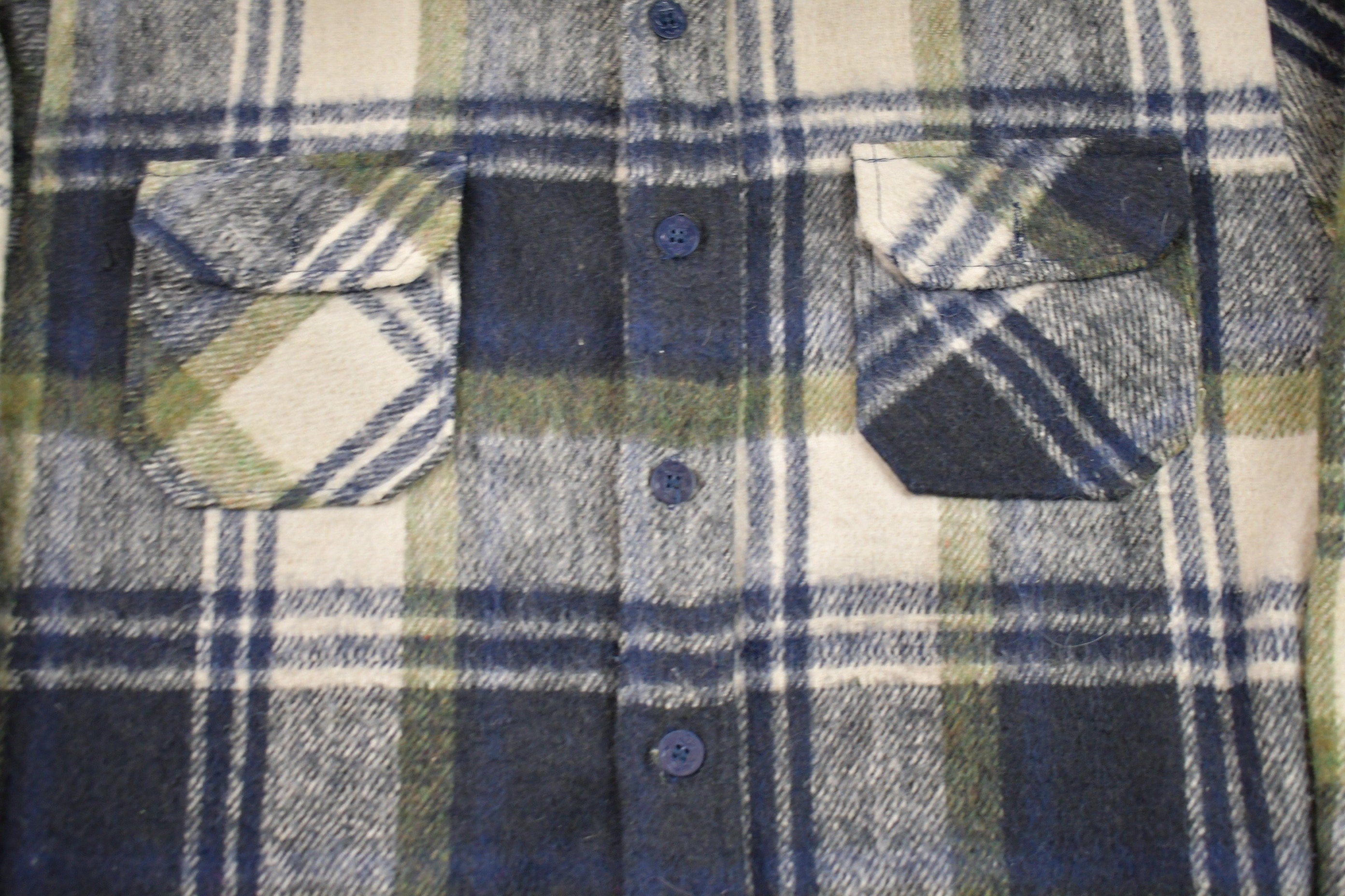 Vintage 1980s Brewster Plaid Button Up Board Shirt Men's Large - Image 3