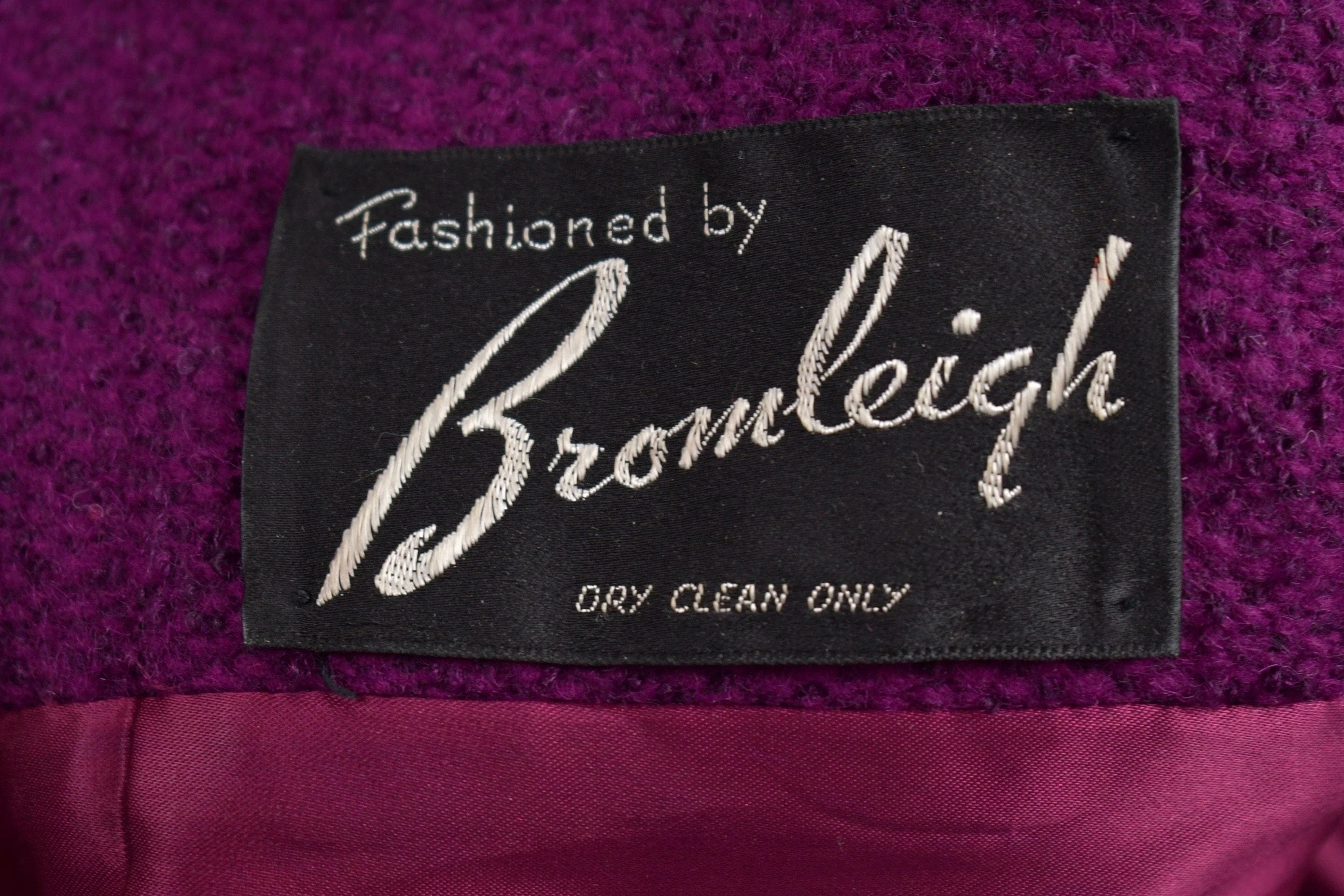 Vintage 1980s Bromleigh Wool Over Coat Men's Small - Image 4