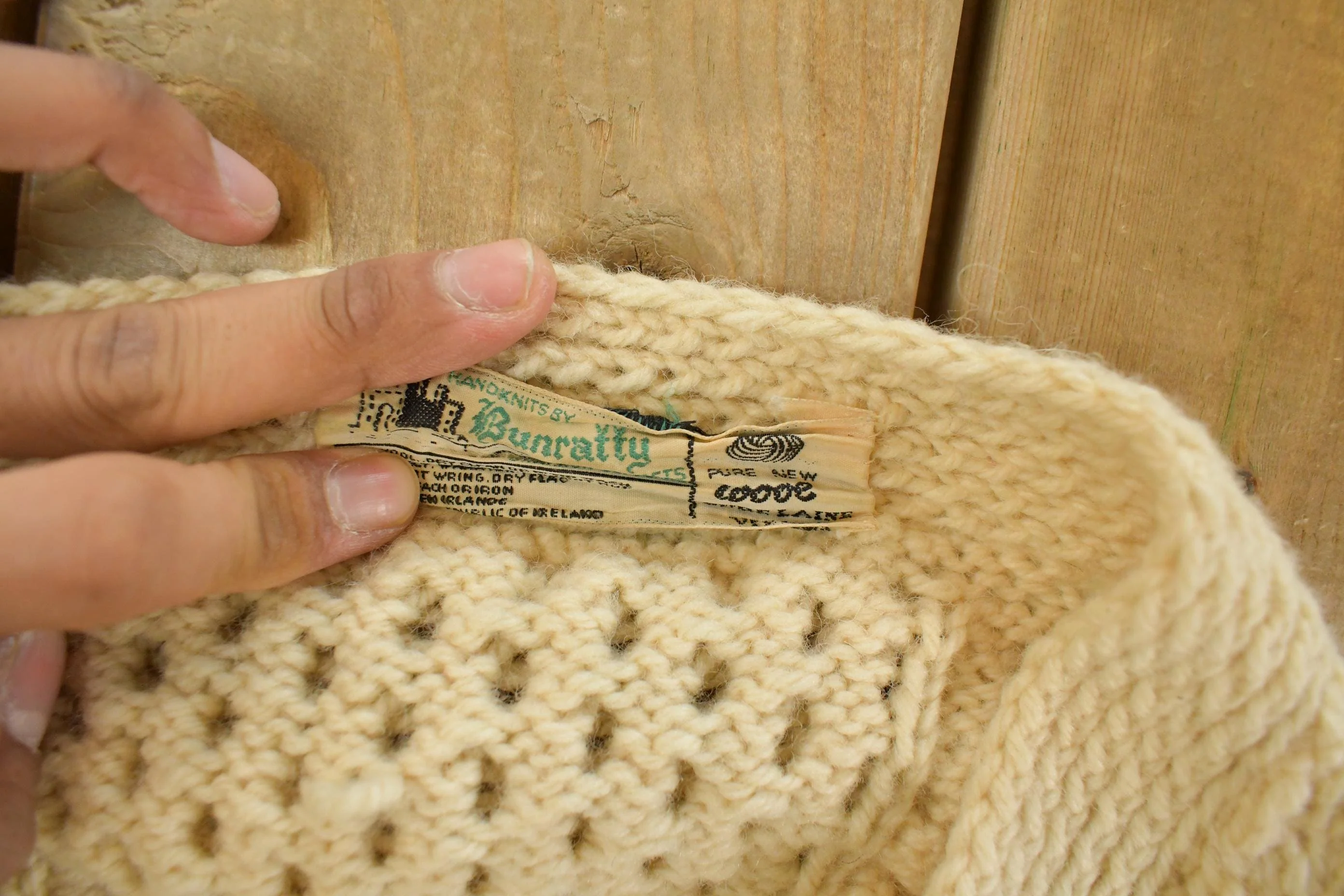 Vintage 1980s Bunratty Hand Knit Wool 3D Cable Knit Cardigan Sweater Men's Large - Image 5
