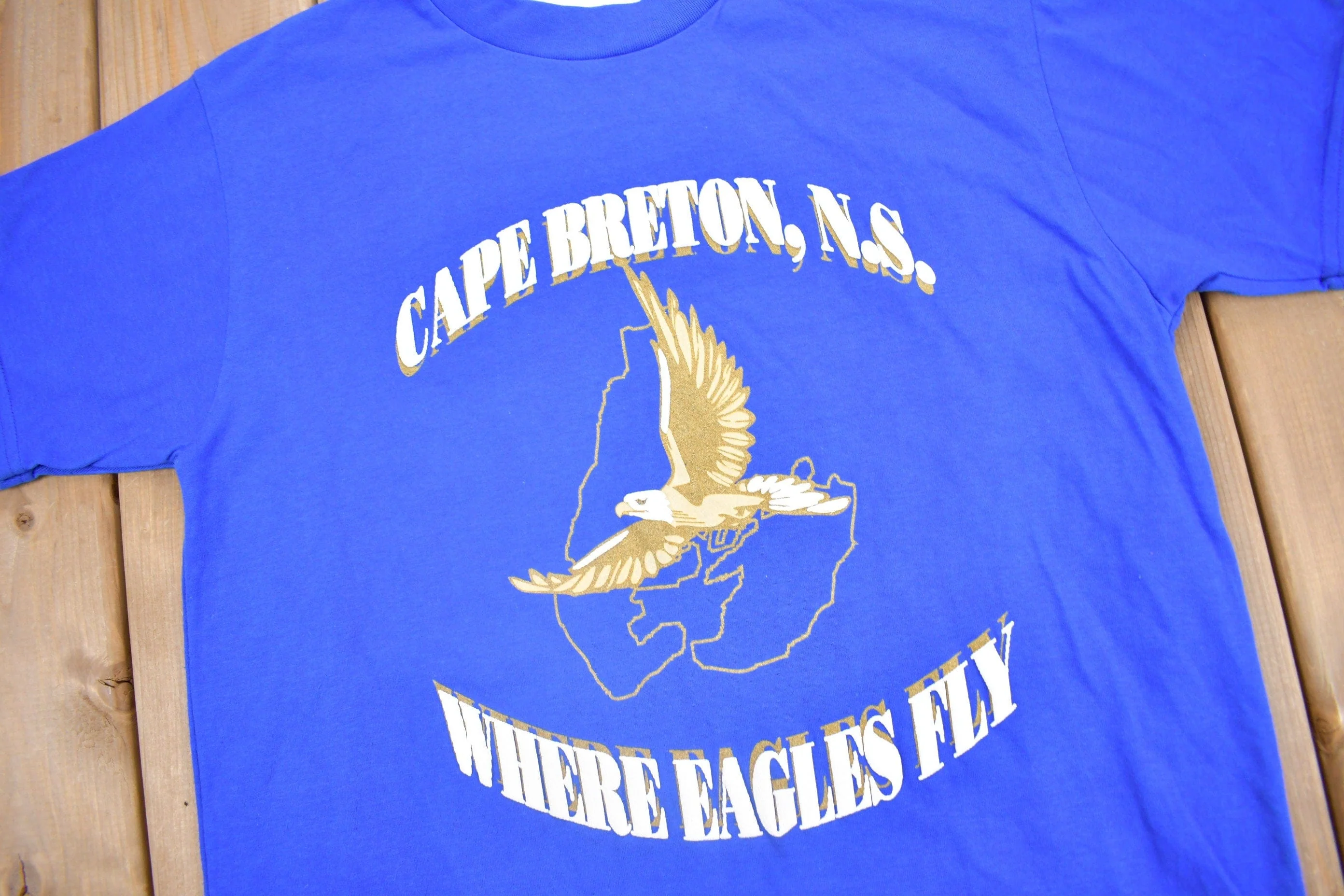 Vintage 1980s Cape Breton Nova Scotia Where Eagles Fly Graphic T-Shirt Men's Medium - Image 3