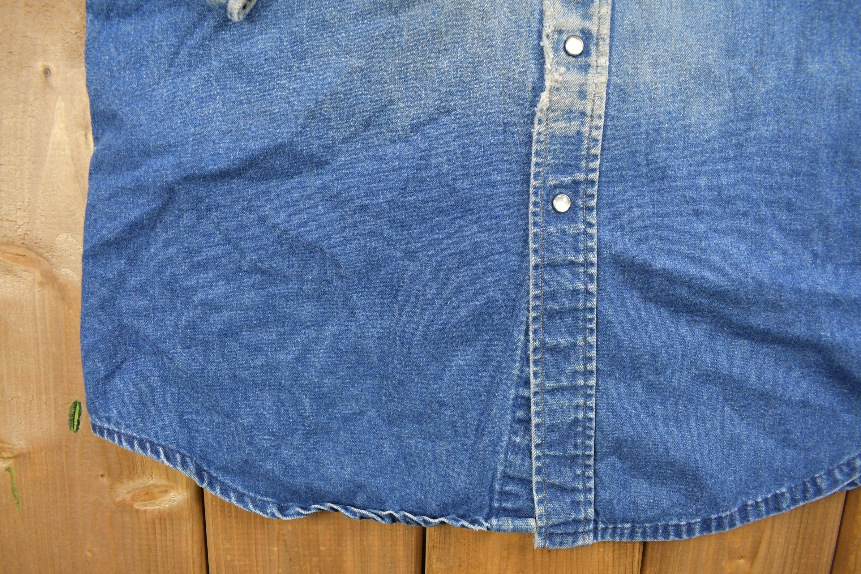 Vintage 1980s Carhartt Pearl Snap Denim Shirt Men's Medium - Image 5