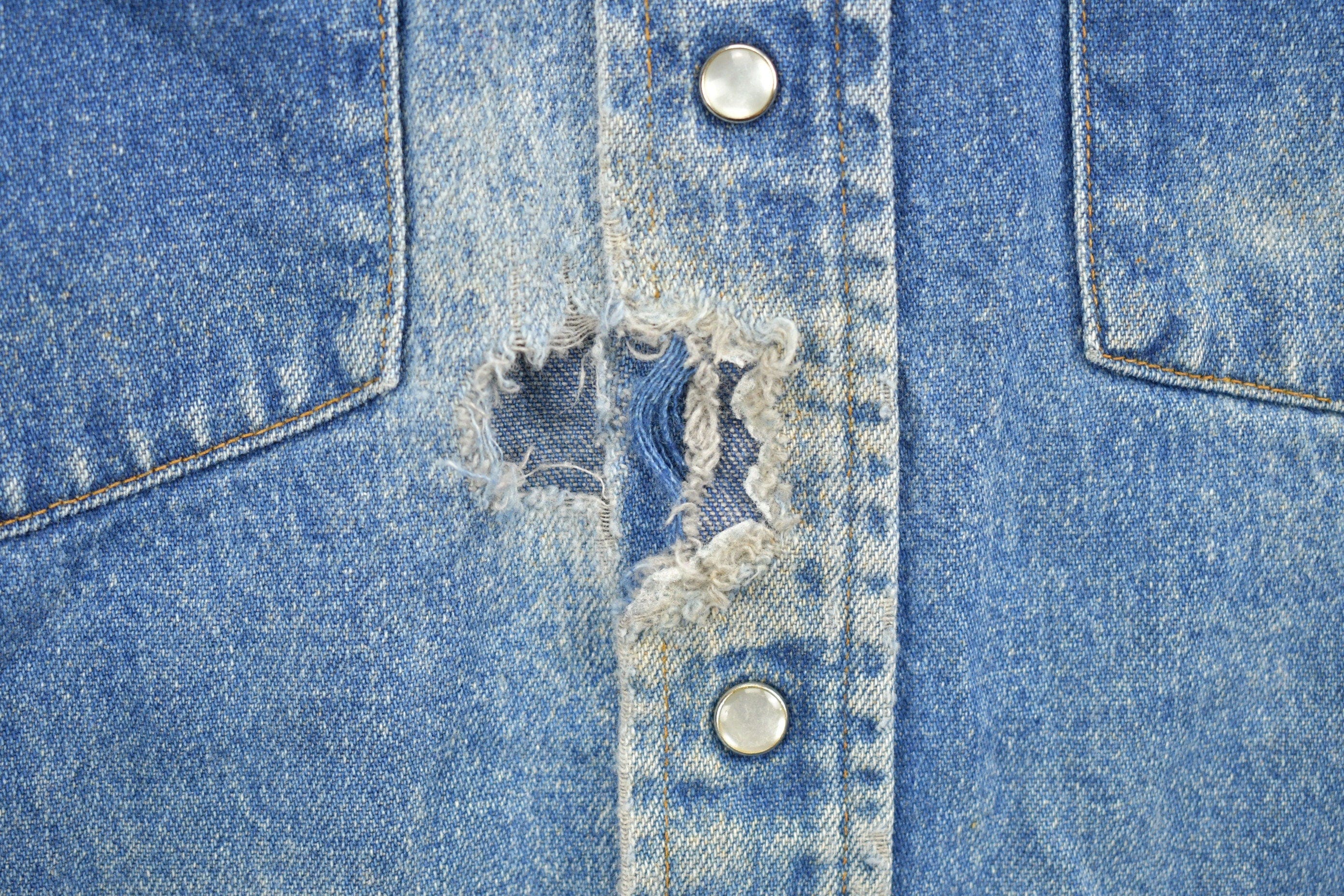 Vintage 1980s Carhartt Pearl Snap Denim Shirt Men's Medium - Image 6