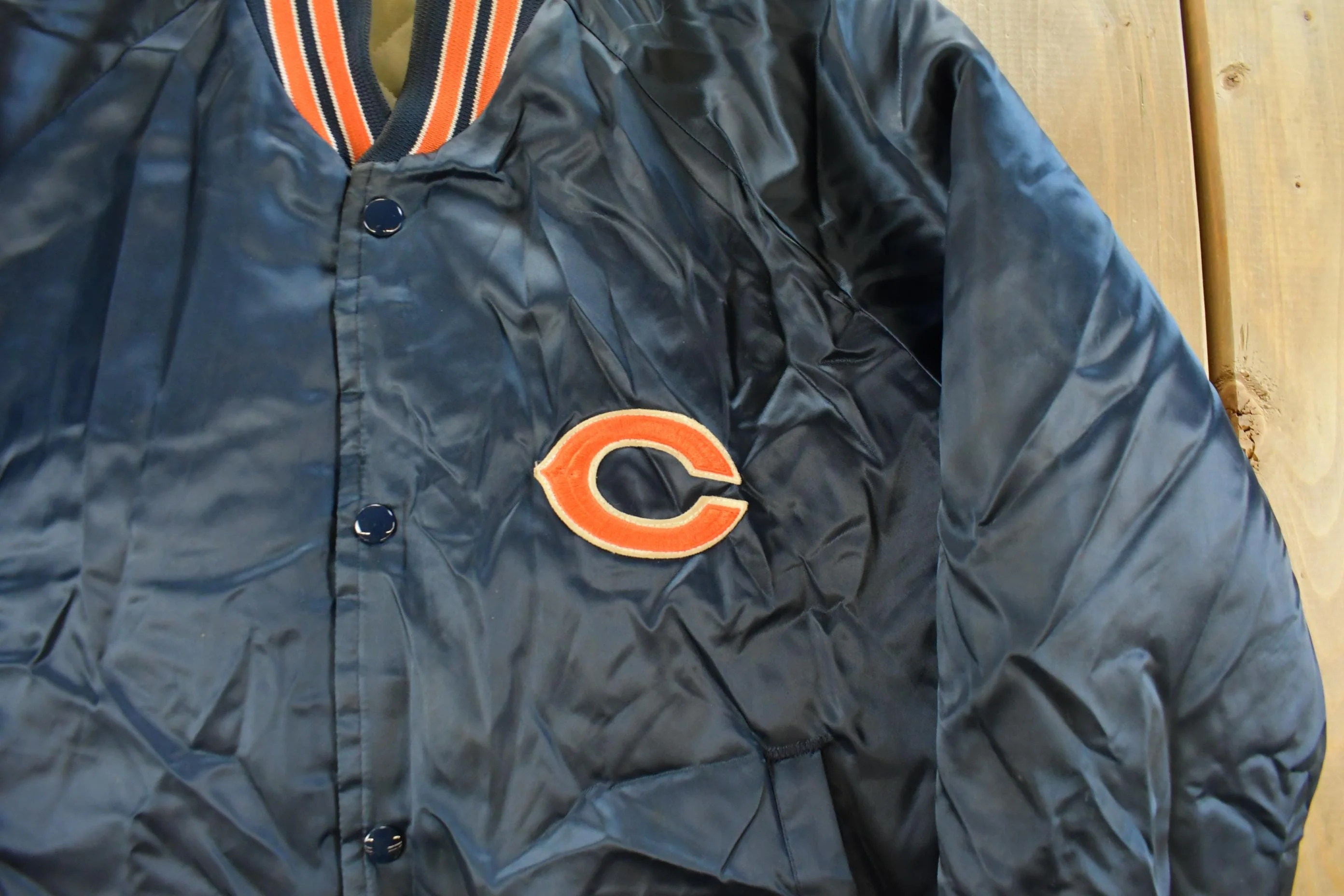 Vintage 1980s Chicago Bears NFL Satin Snap Button Bomber Jacket Men's Medium - Image 3