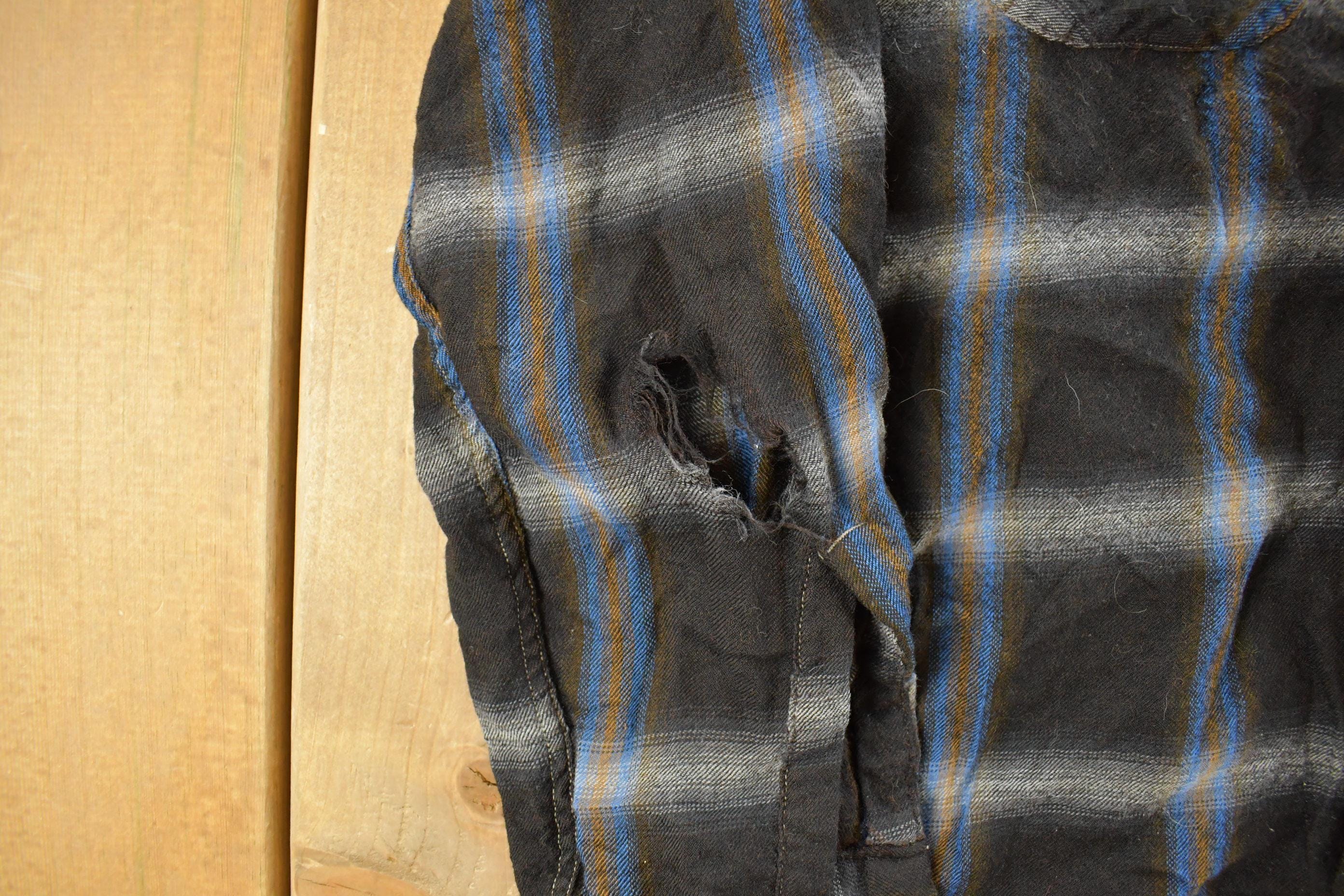 Vintage 1980s Distressed BVD Lanerossi Plaid Wool Flannel Button Up Shirt Men's M - Image 3