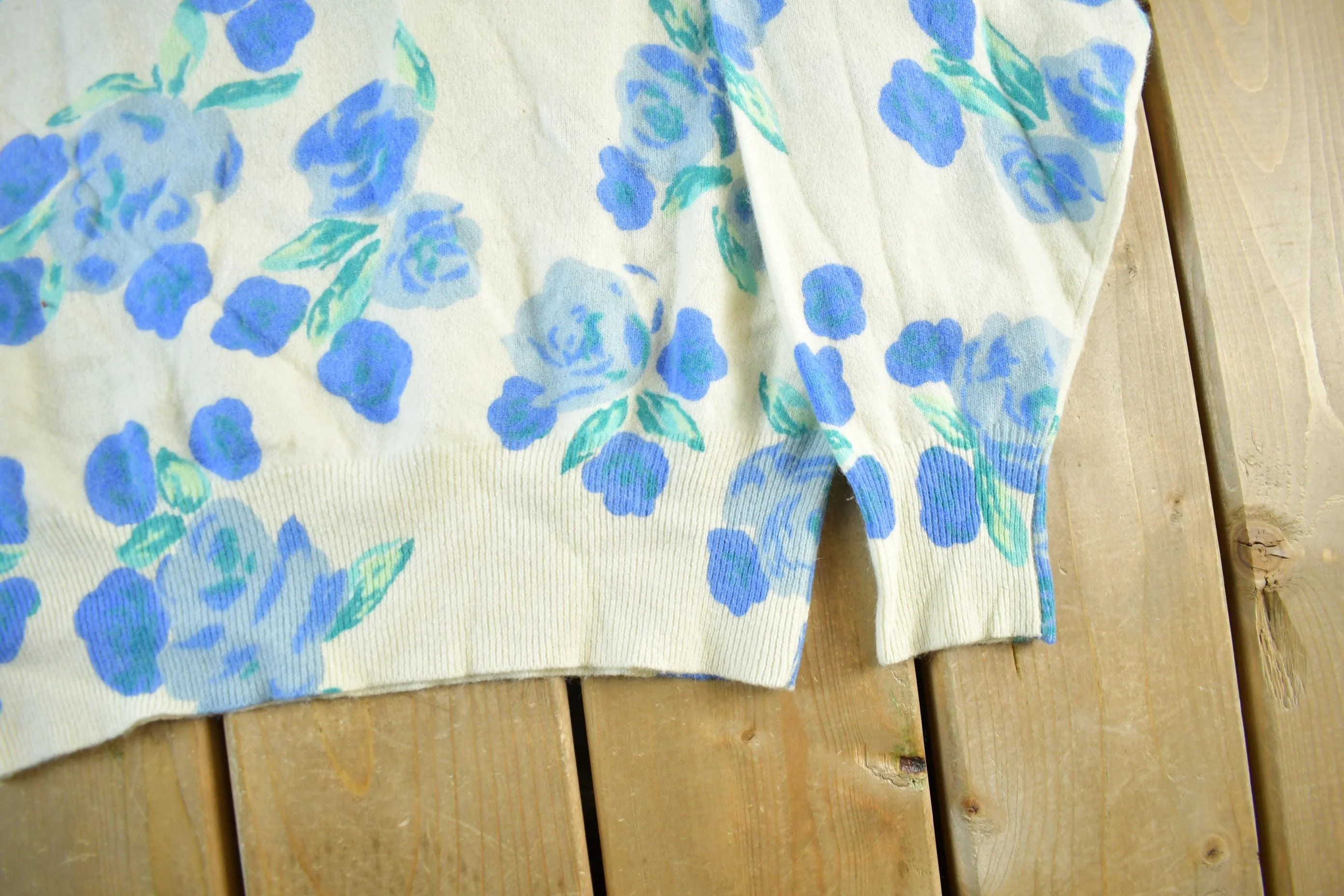 Vintage 1980s Fennwright & Manson Floral Knit Sweater Women's S - Image 3