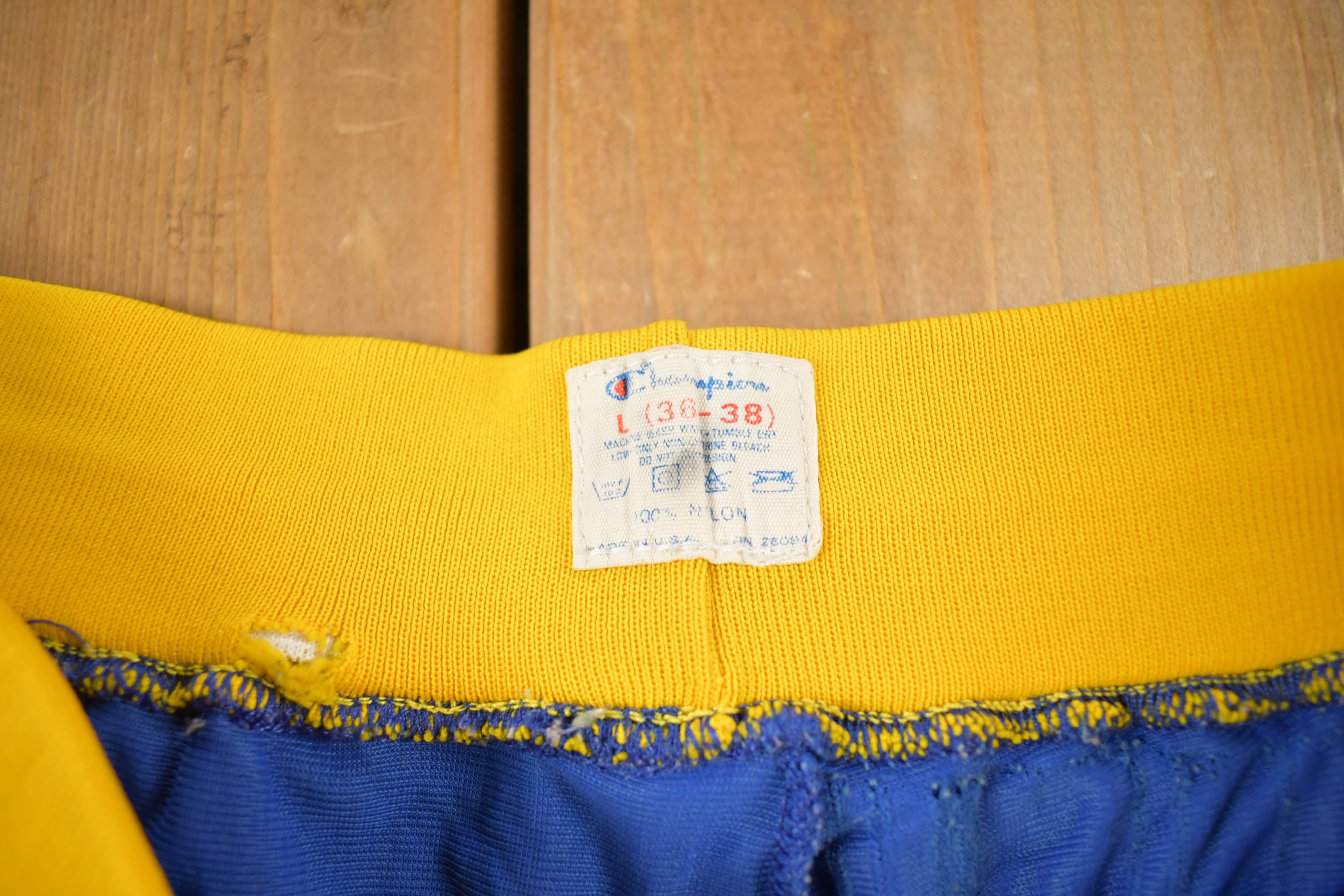 Vintage 1980s Golden State Warriors NBA Champion Basketball Shorts Men's Large - Image 4