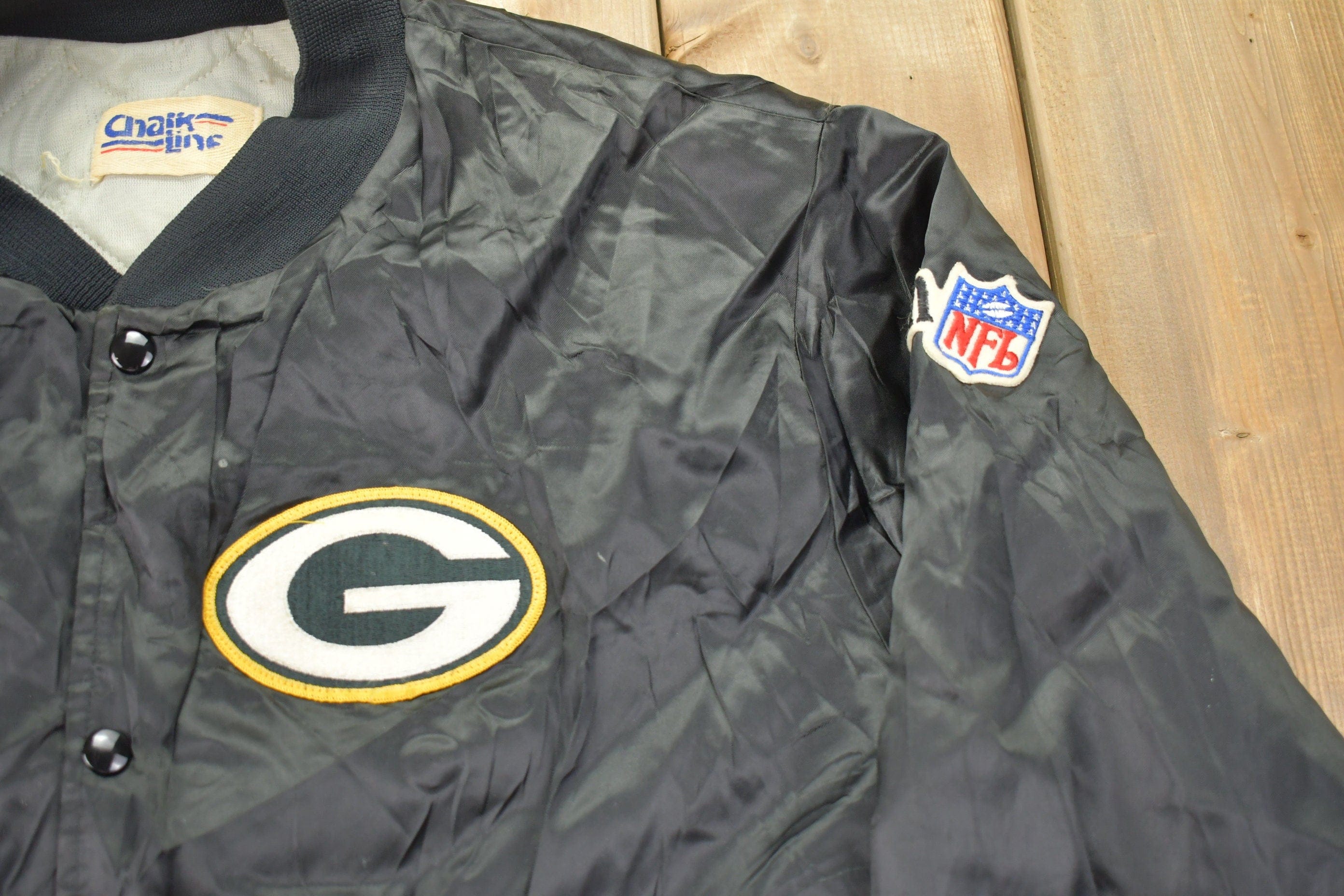 Vintage 1980s Green Bay Packers NFL Chalkline Satin Bomber Jacket Men's XL - Image 3