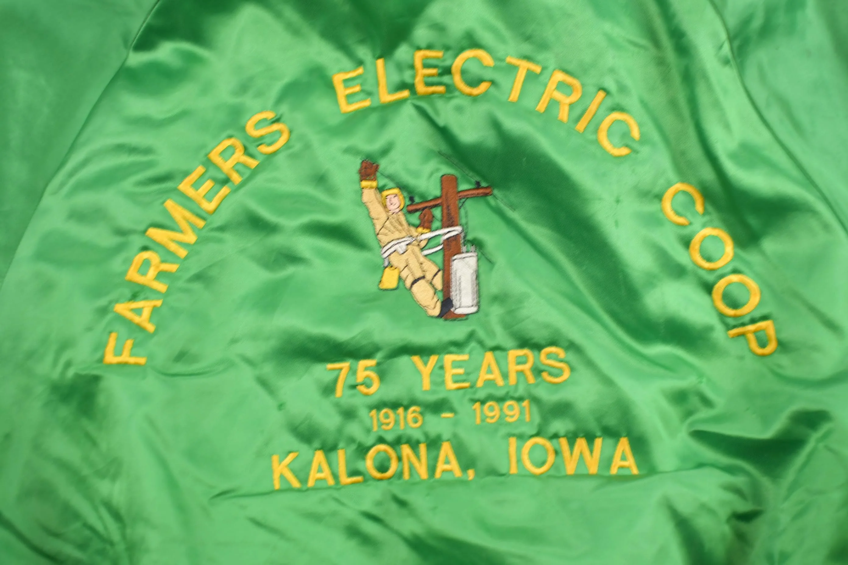 Vintage 1980s Kalona Iowa Satin Bomber Jacket Men's Medium - Image 4