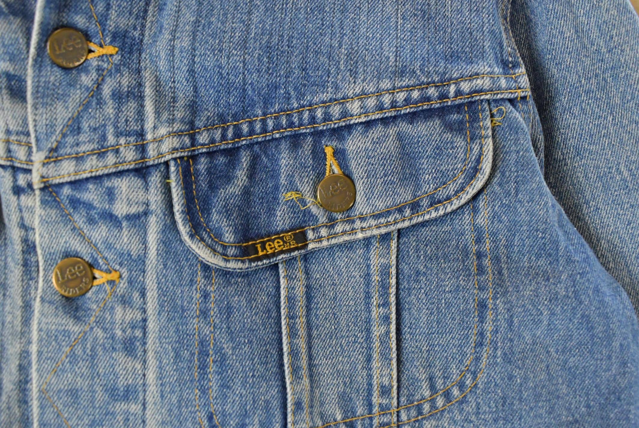 Vintage 1980s Lee Denim Jean Trucker Jacket Men's Small - Image 3