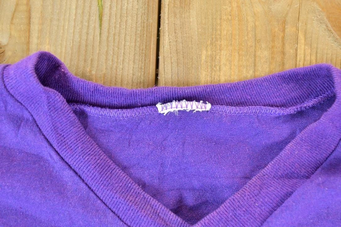 Vintage 1980s Minnesota Vikings NFL Graphic T-Shirt Men's Large - Image 5