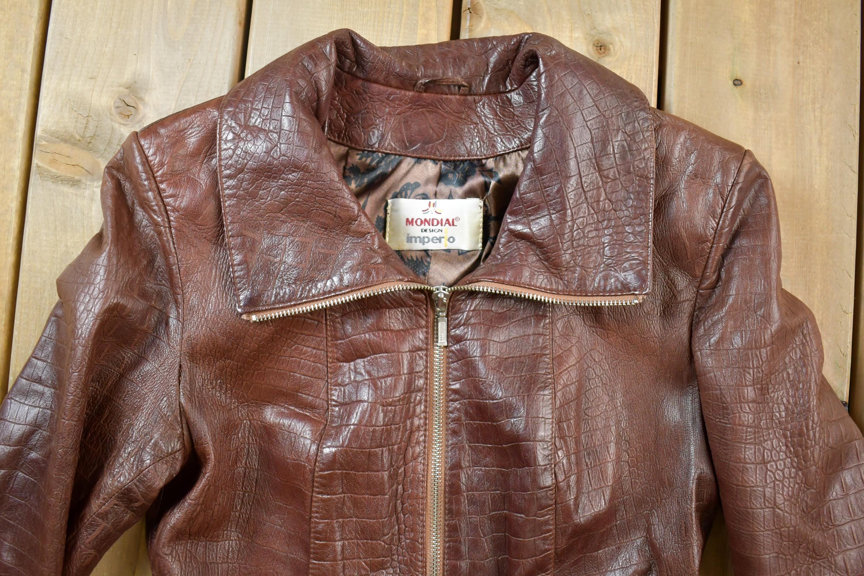Vintage 1980s Mondial Women's Full Length Alligator Print Leather Trench Coat - Image 4