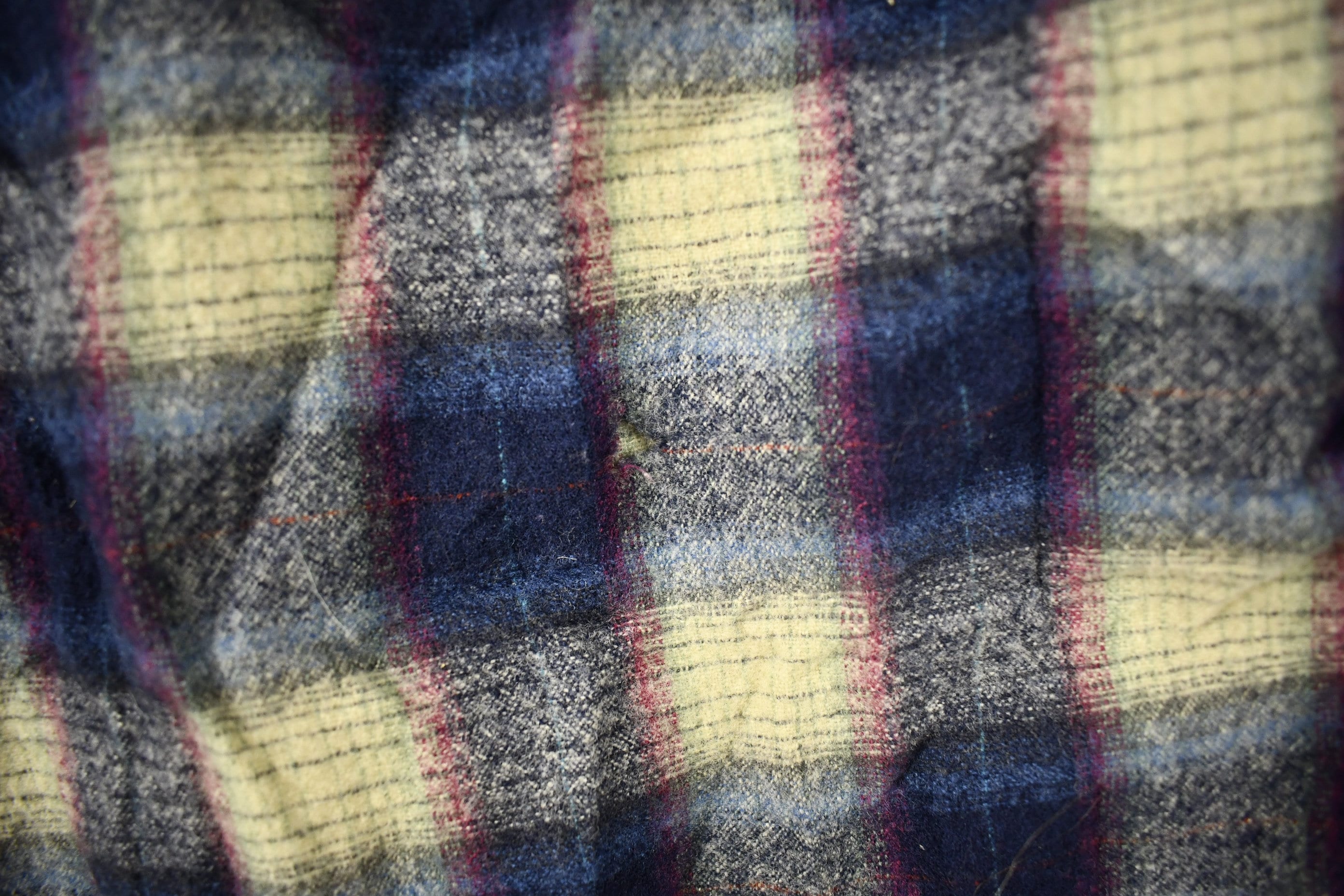 Vintage 1980s Pendleton Outdoorsman Plaid Button Up Shirt Men's Medium - Image 5