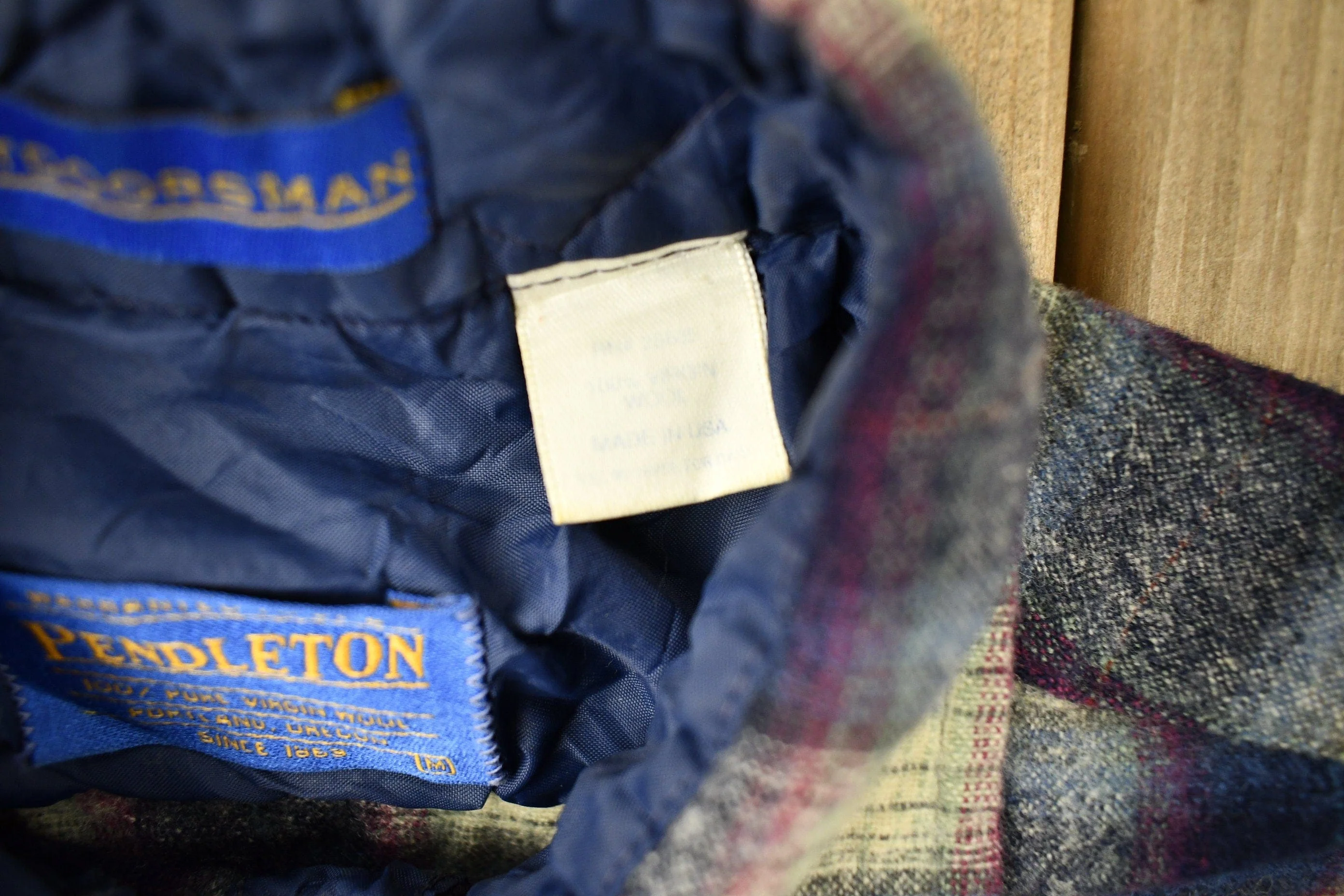 Vintage 1980s Pendleton Outdoorsman Plaid Button Up Shirt Men's Medium - Image 7