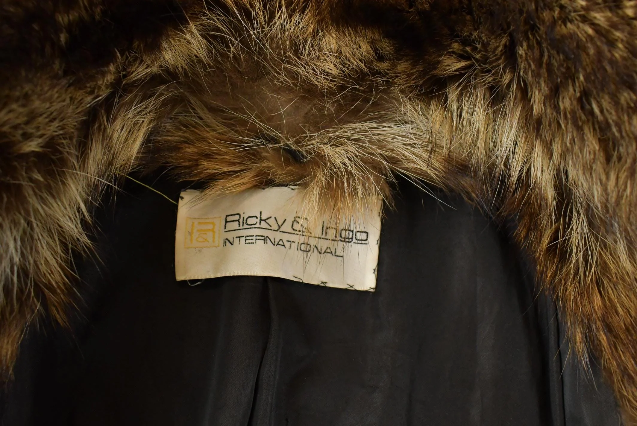 Vintage 1980s Ricky & Ingo Full Length Brown Raccoon Fur Coat Adult M Men's Medium - Image 5