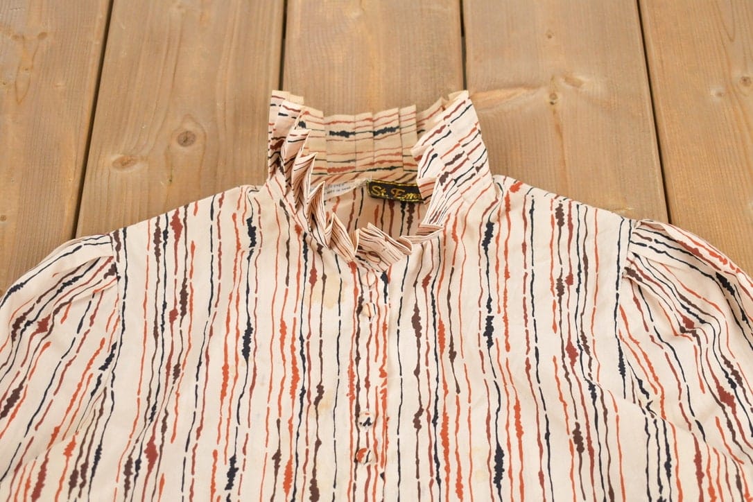Vintage 1980s Ruffle Collar Button Up Shirt Men's Small - Image 3