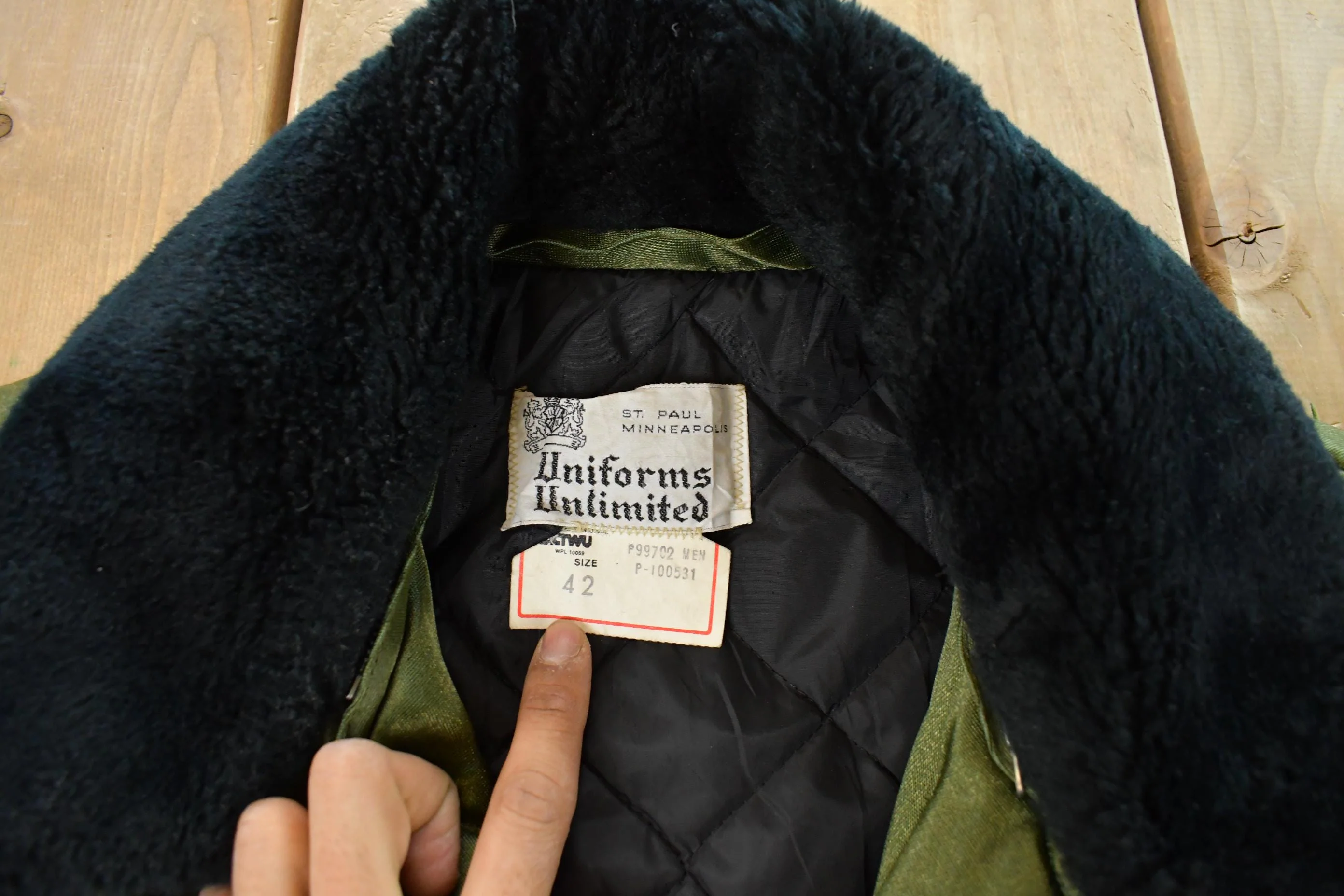 Vintage 1980s Uniforms Unlimited Sherpa Collar Flight Jacket Men's Medium - Image 5