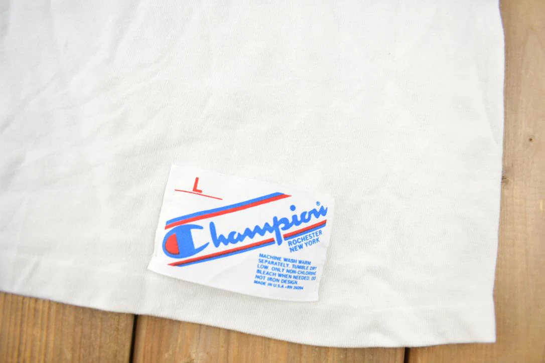 Vintage 1980s University Of Notre Dame Fighting Irish Champion Single Stitch Collegiate Shirt Men's M - Image 4