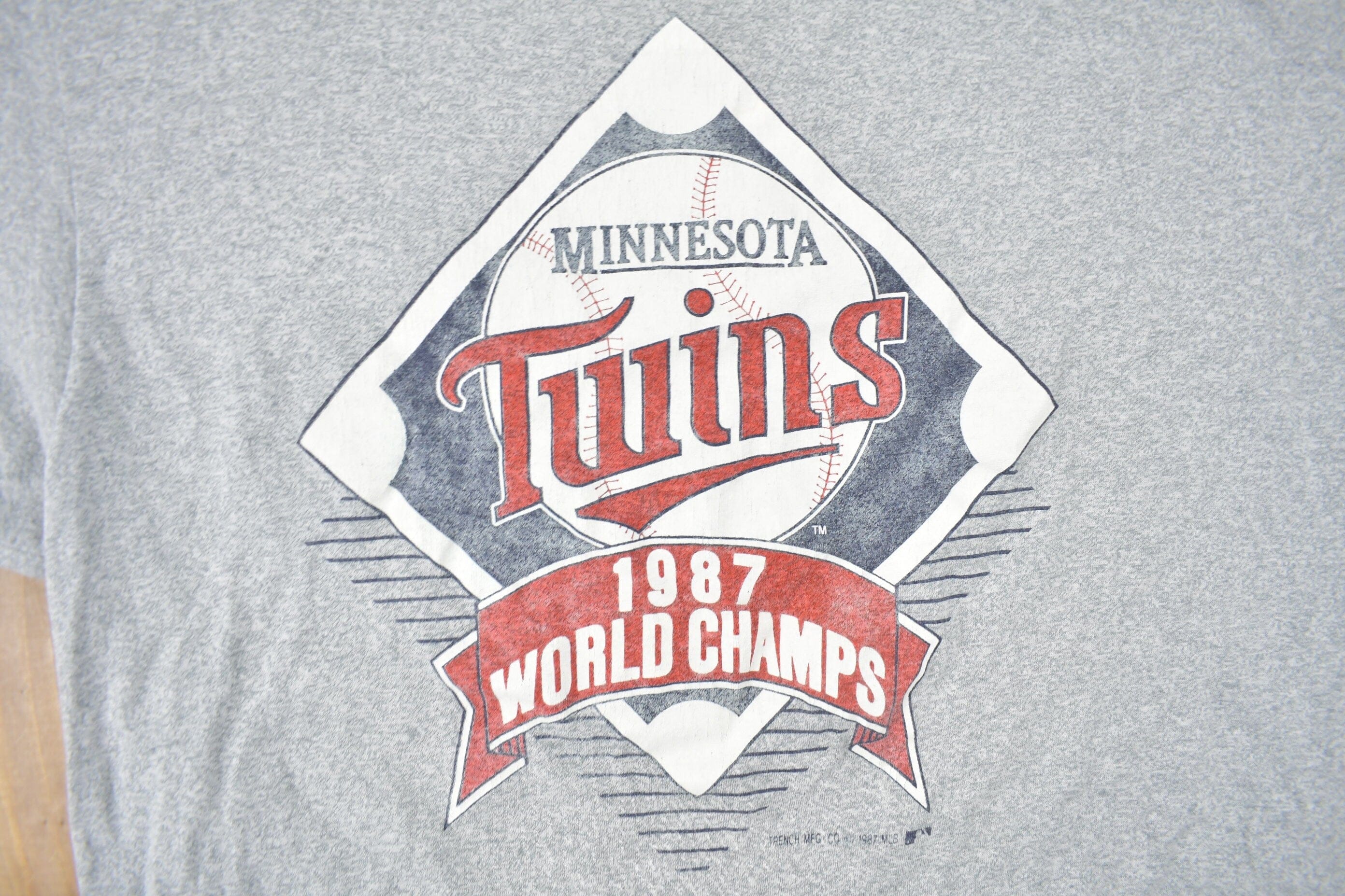 Vintage 1987 Minnesota Twins MLB World Champions Graphic T-Shirt Men's Medium - Image 3